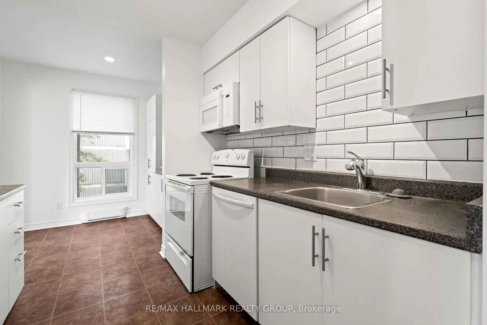 311 Presland Road, #C