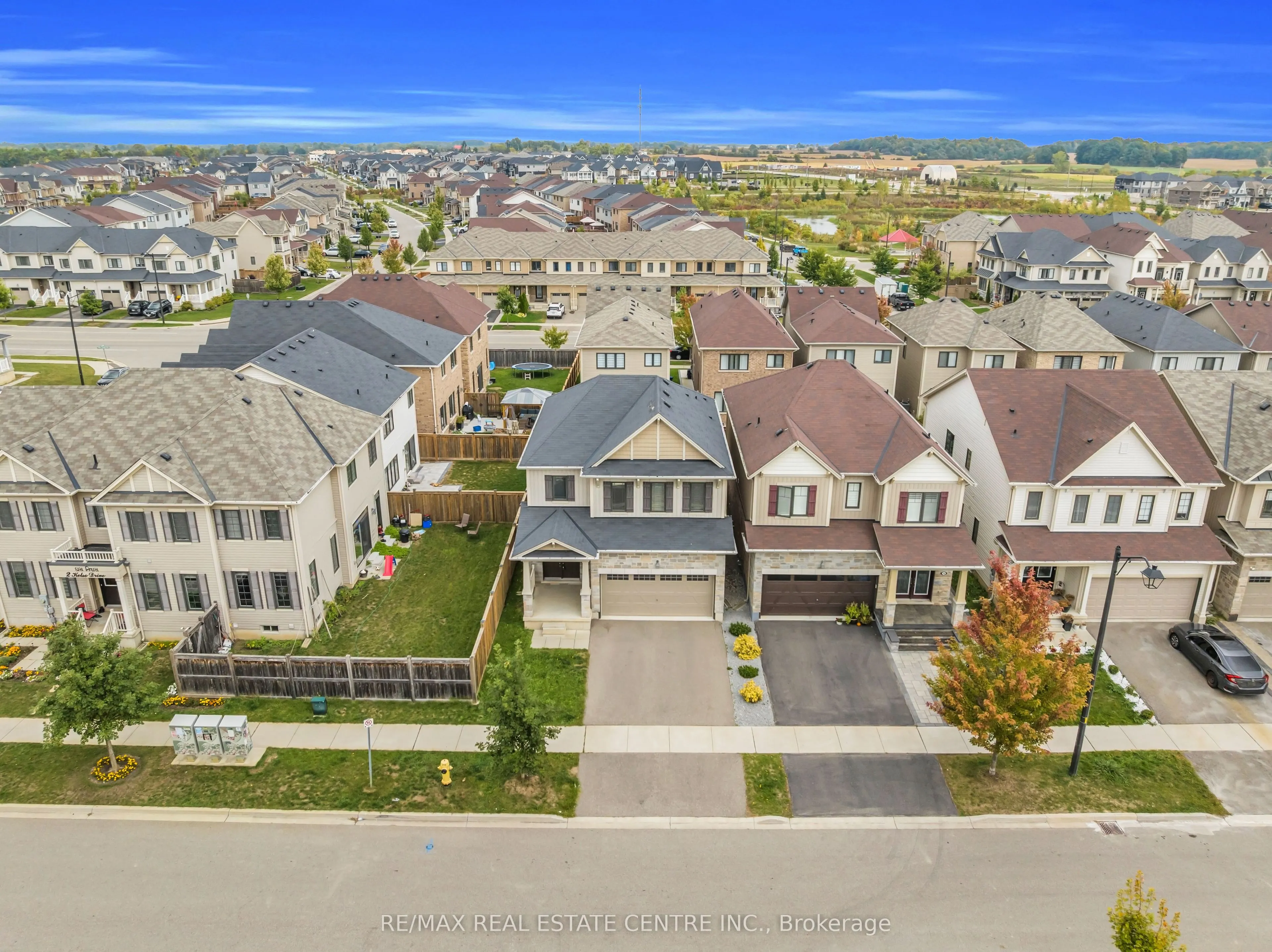 54 Larry Crescent