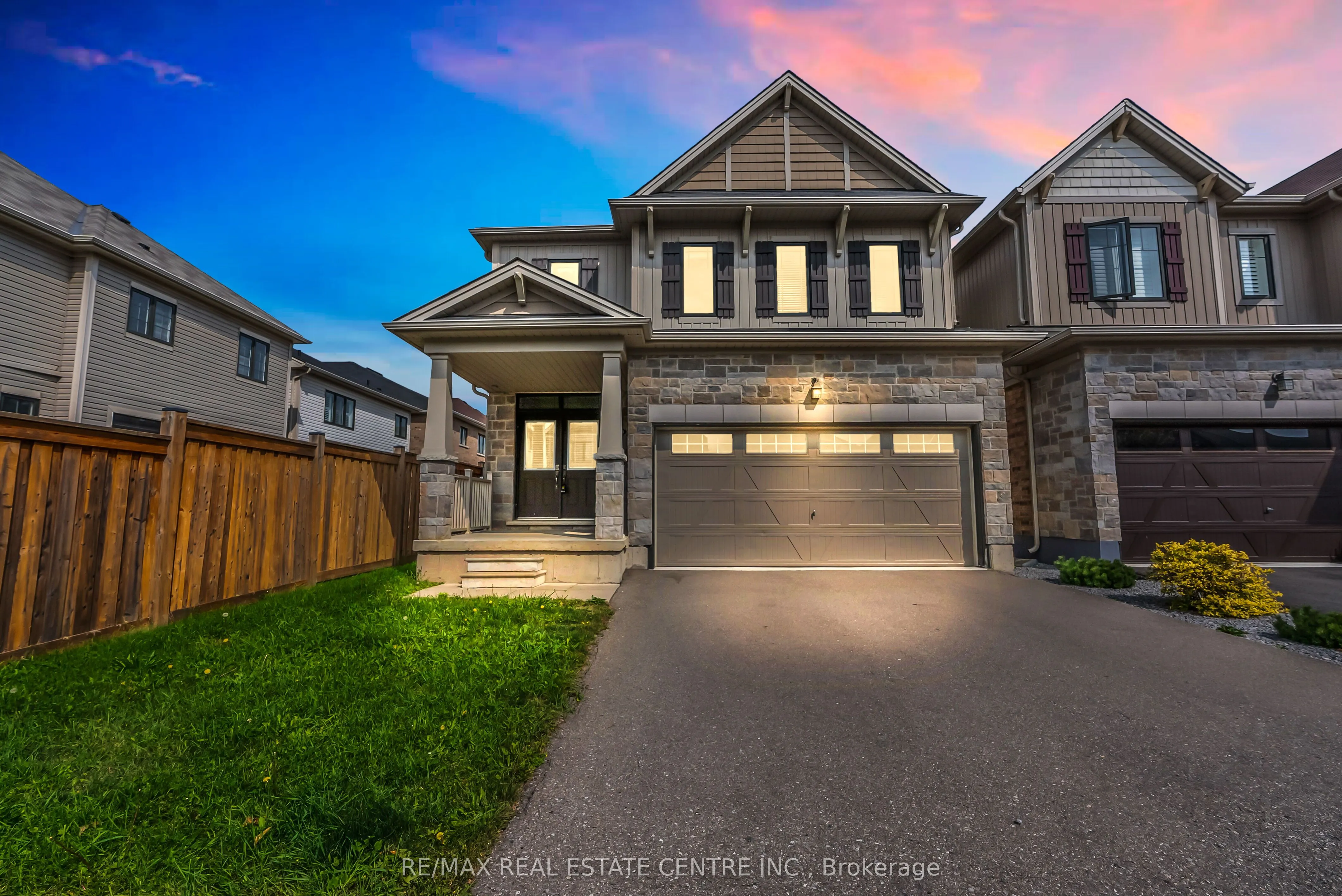 54 Larry Crescent