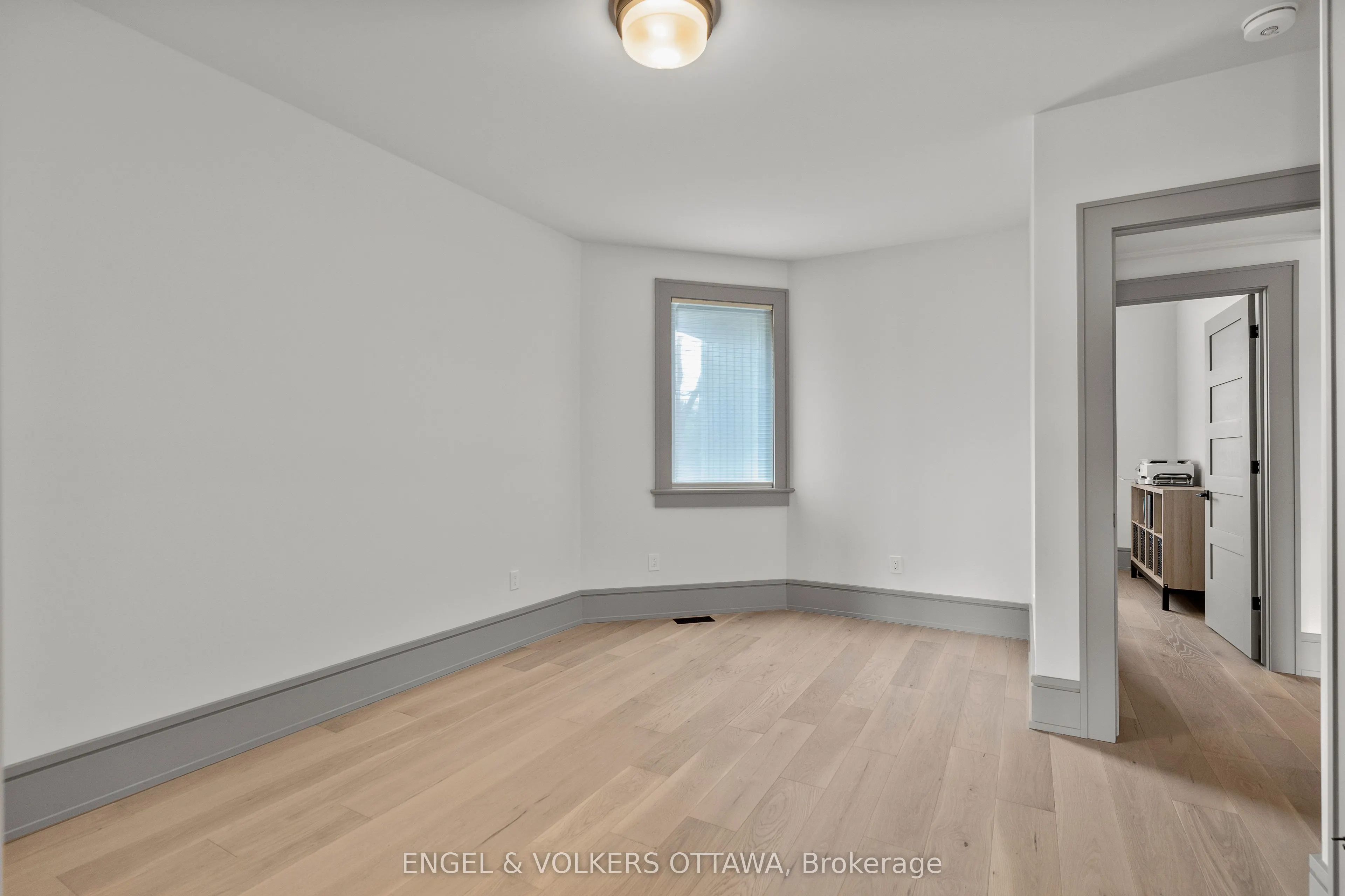 37 Clarendon Avenue