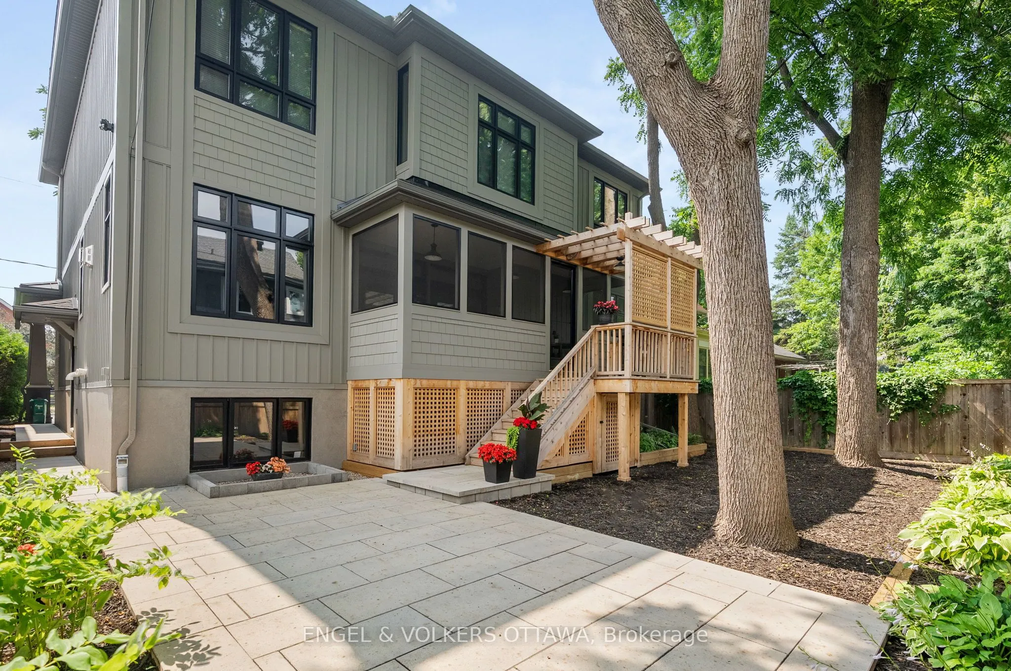 37 Clarendon Avenue