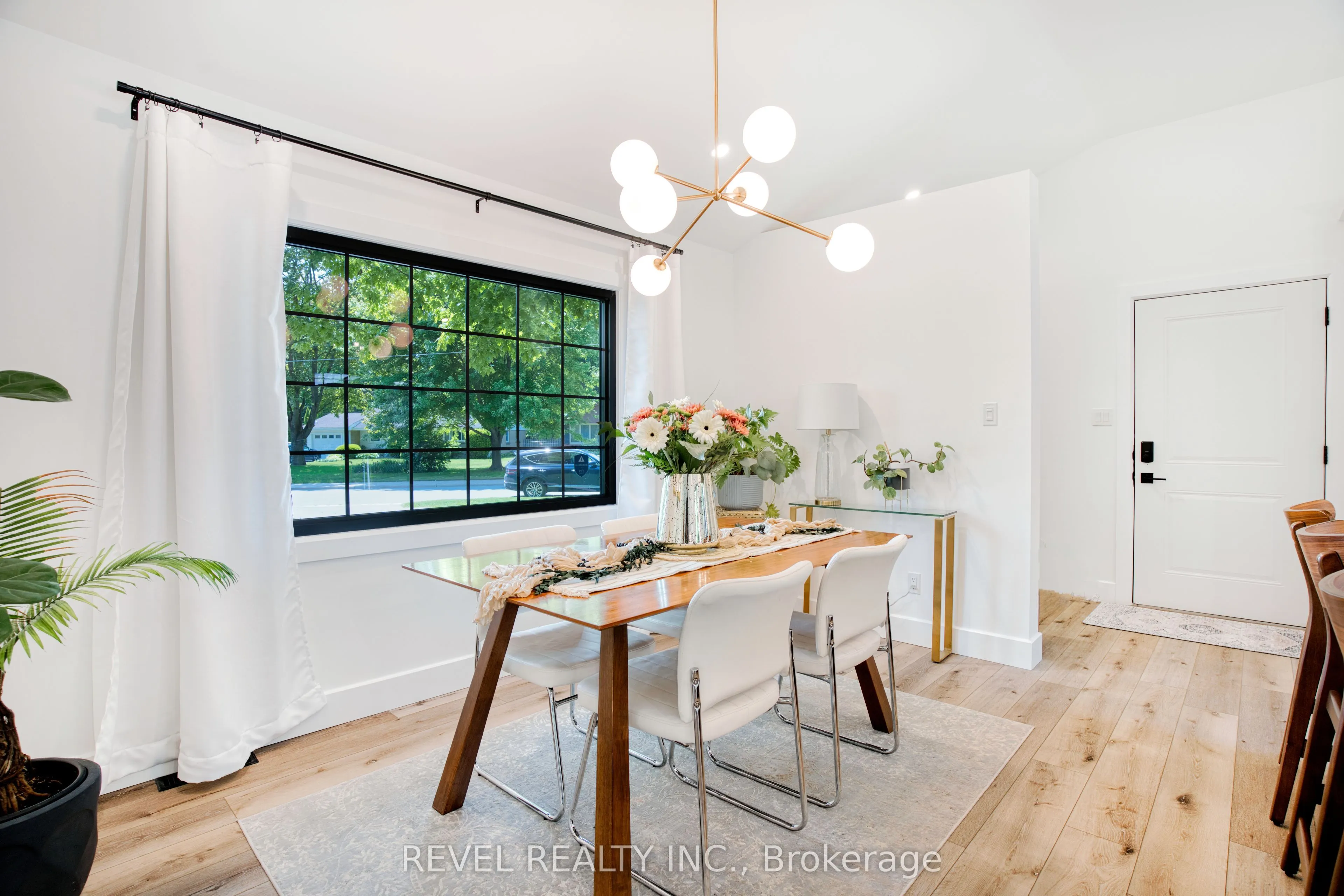 793 Green Lane