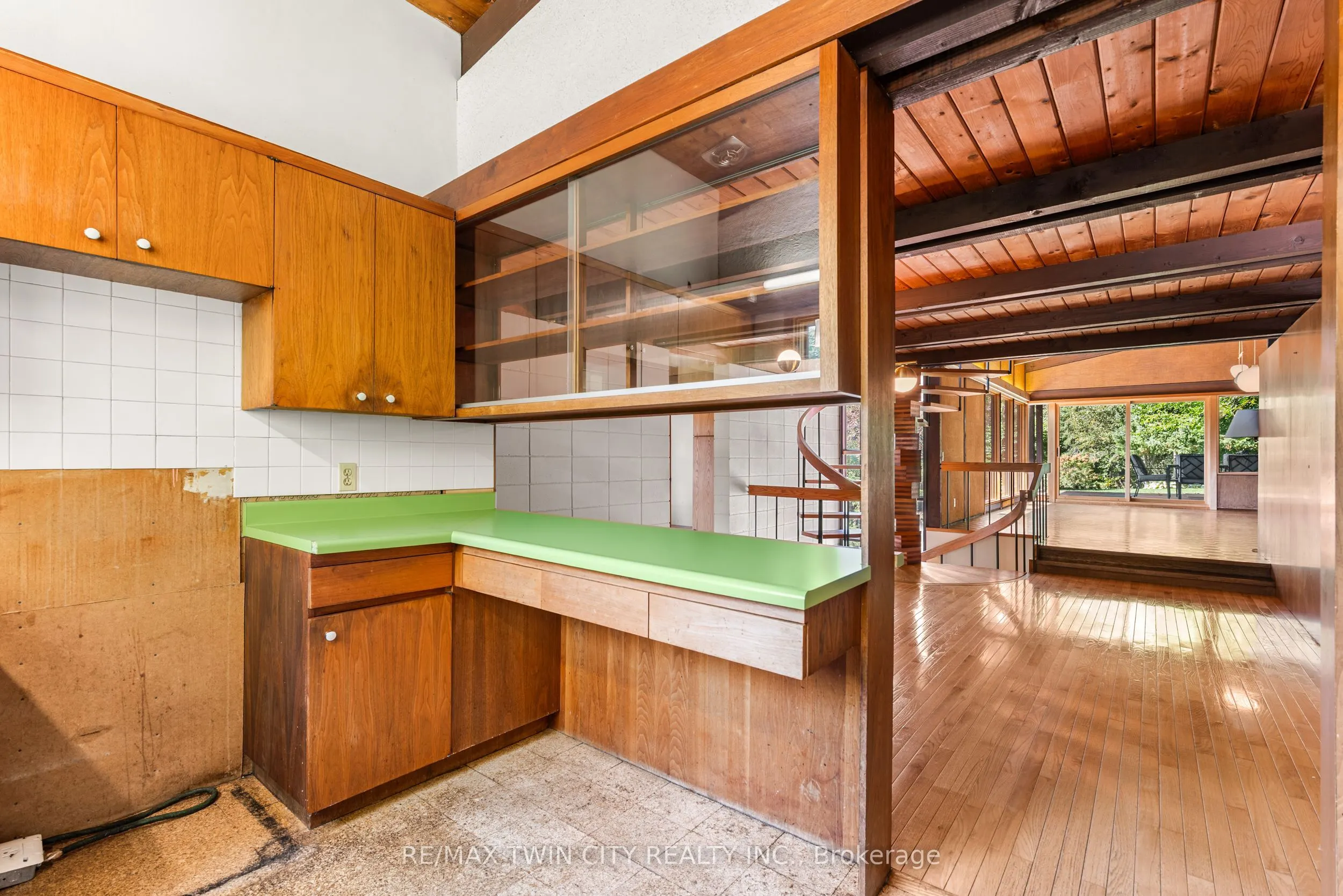 121 Grand Hill Drive