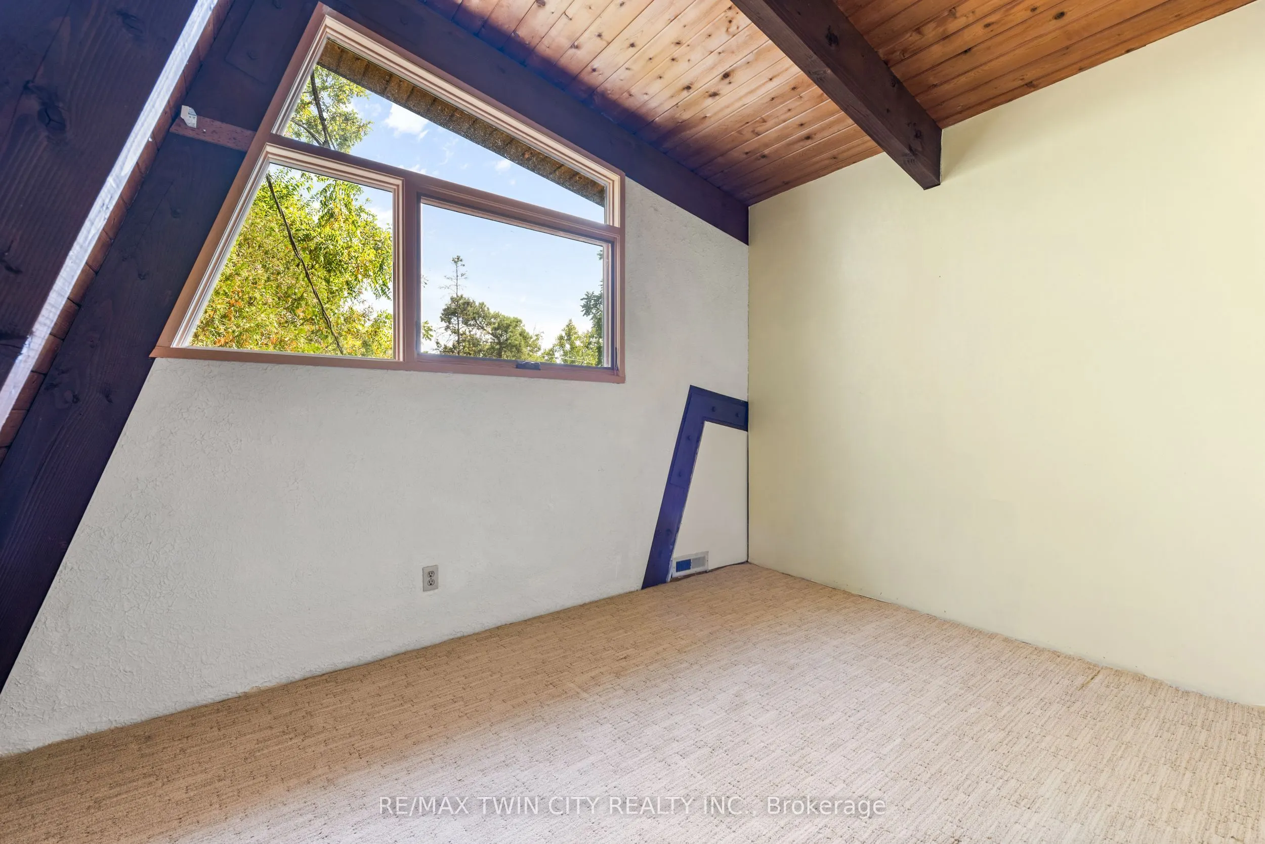 121 Grand Hill Drive