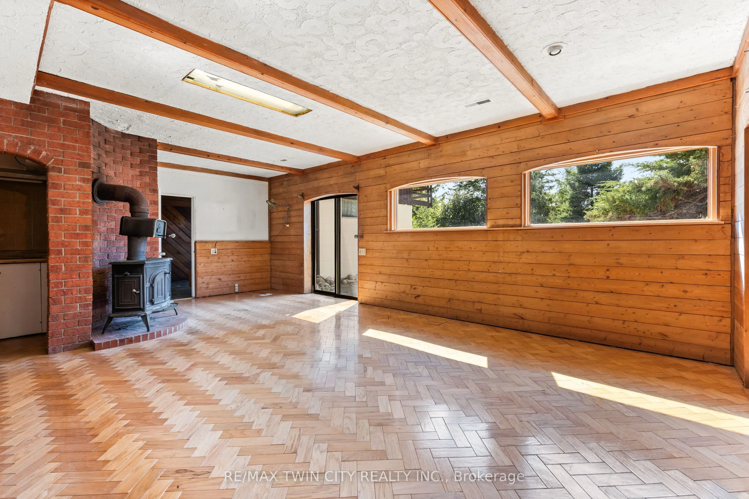 121 Grand Hill Drive