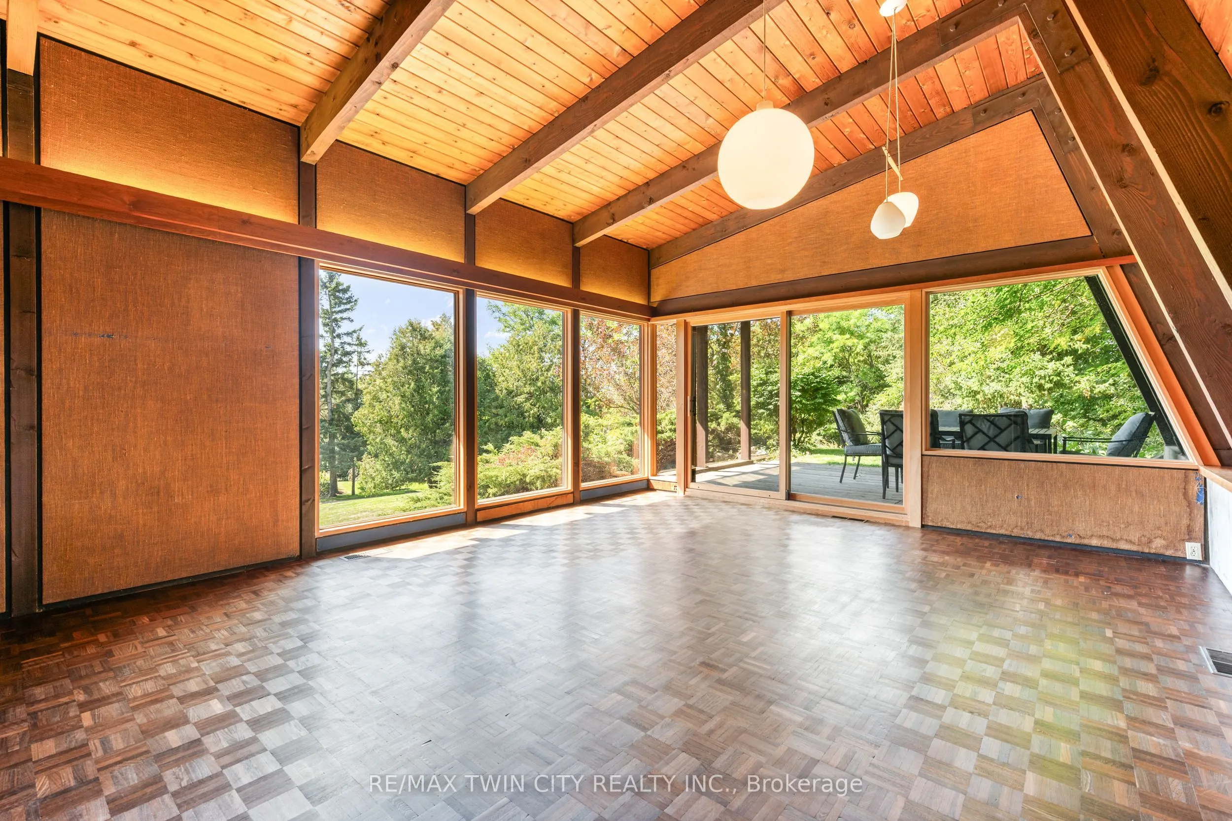 121 Grand Hill Drive