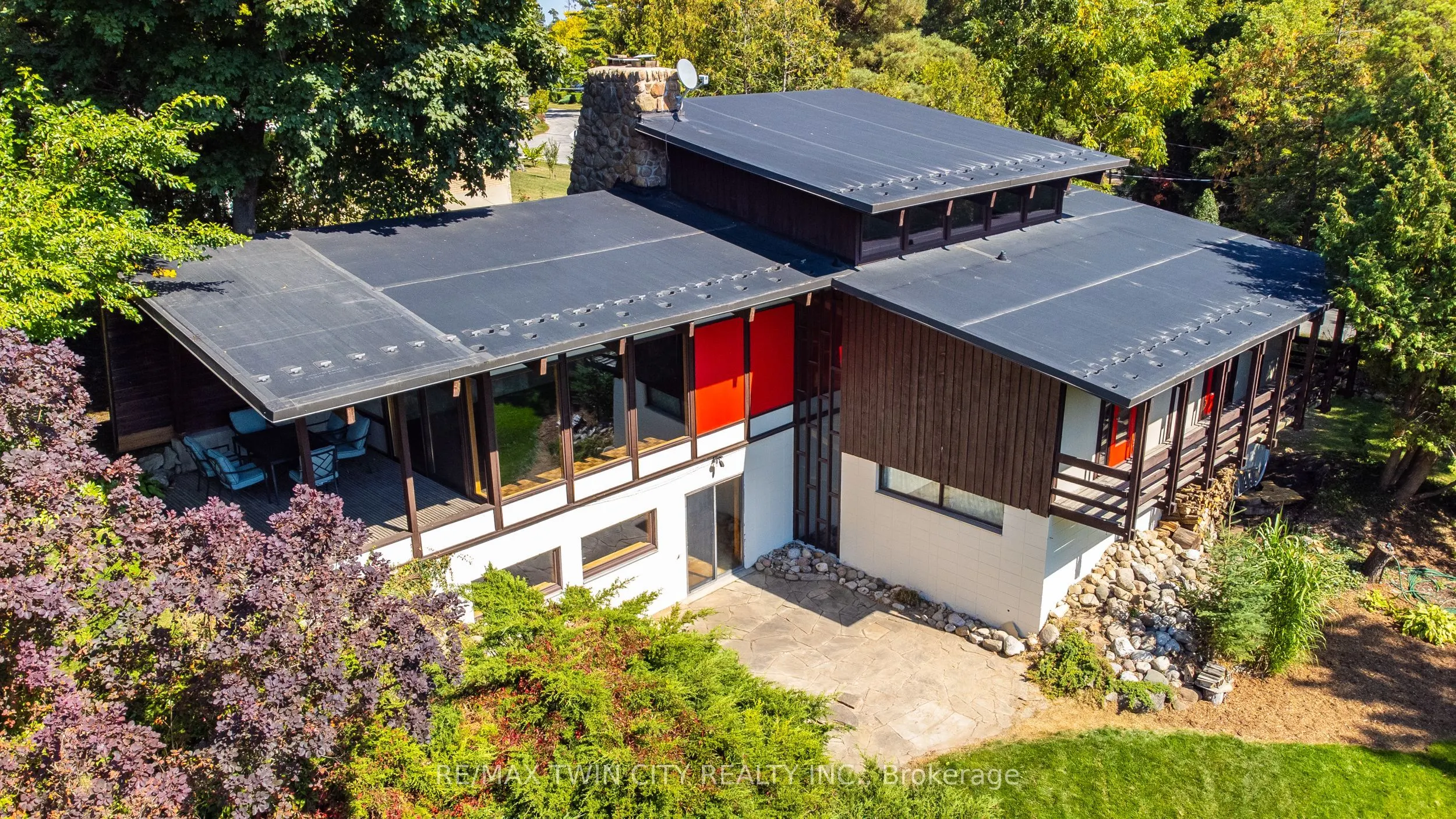 121 Grand Hill Drive