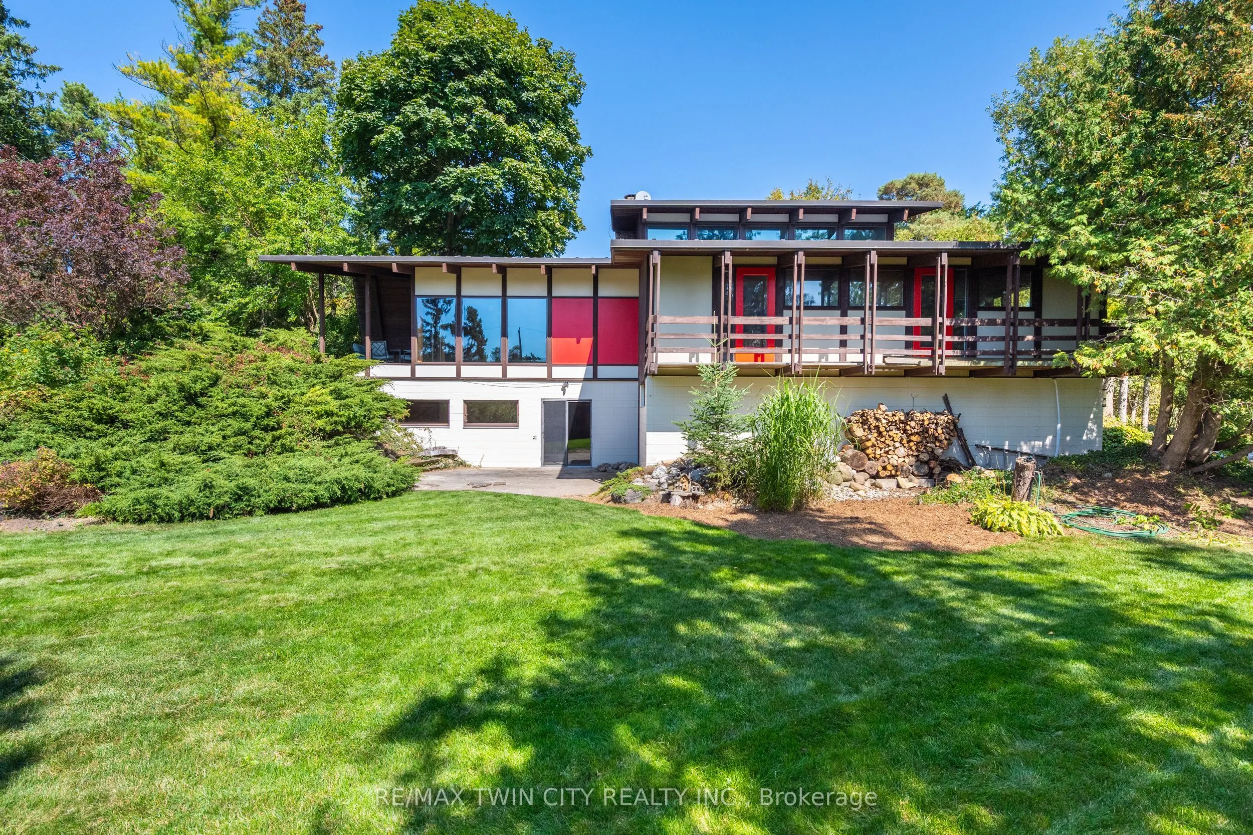 121 Grand Hill Drive
