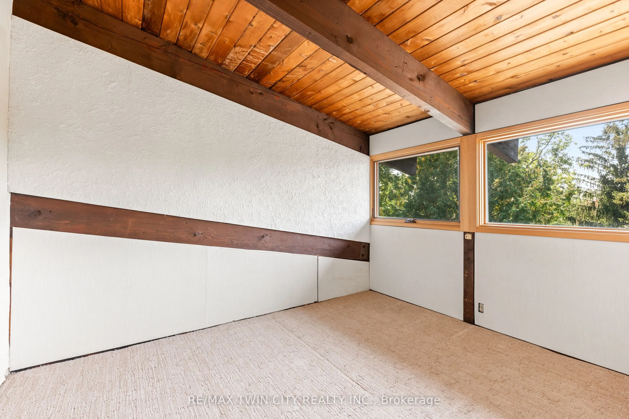 121 Grand Hill Drive