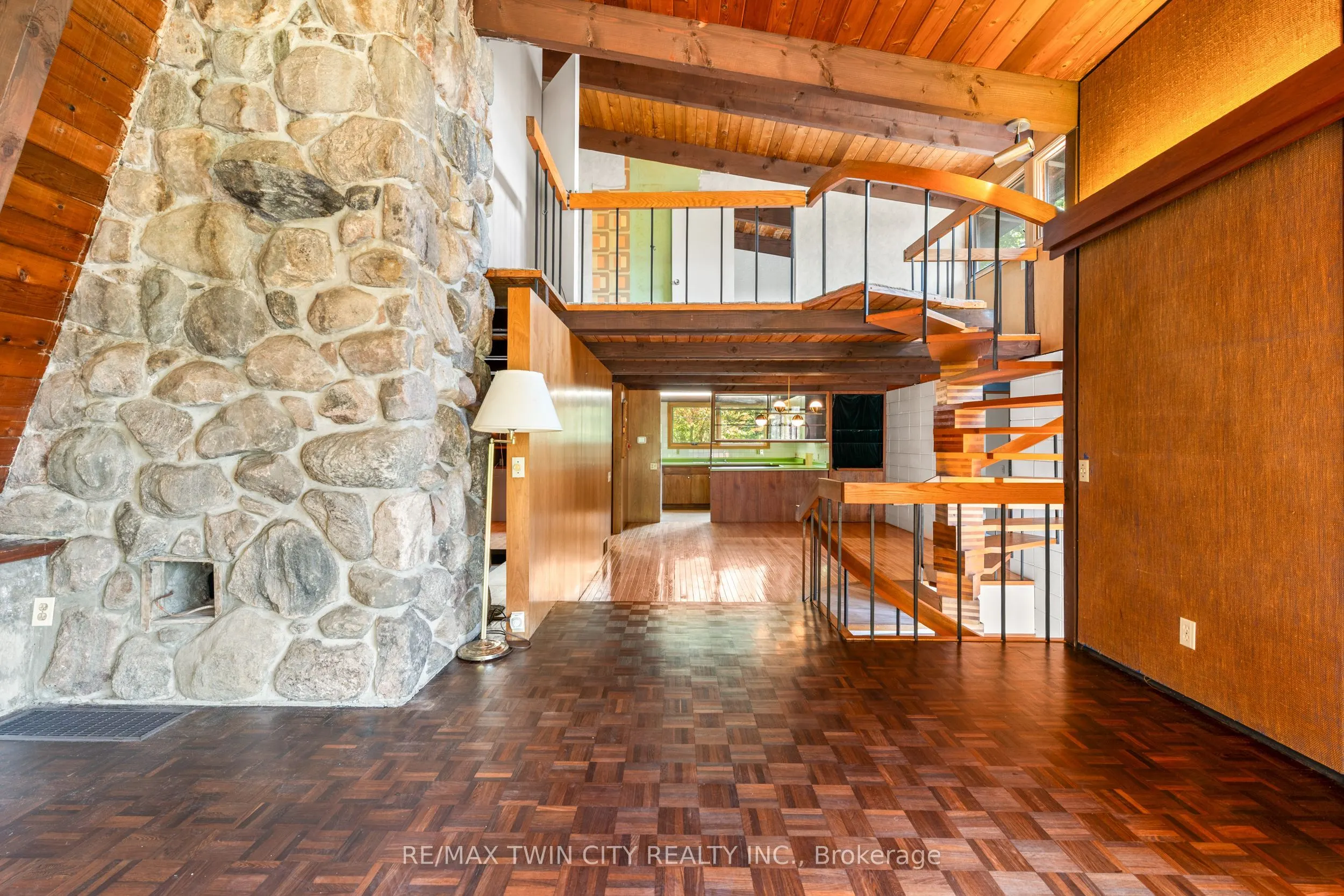 121 Grand Hill Drive
