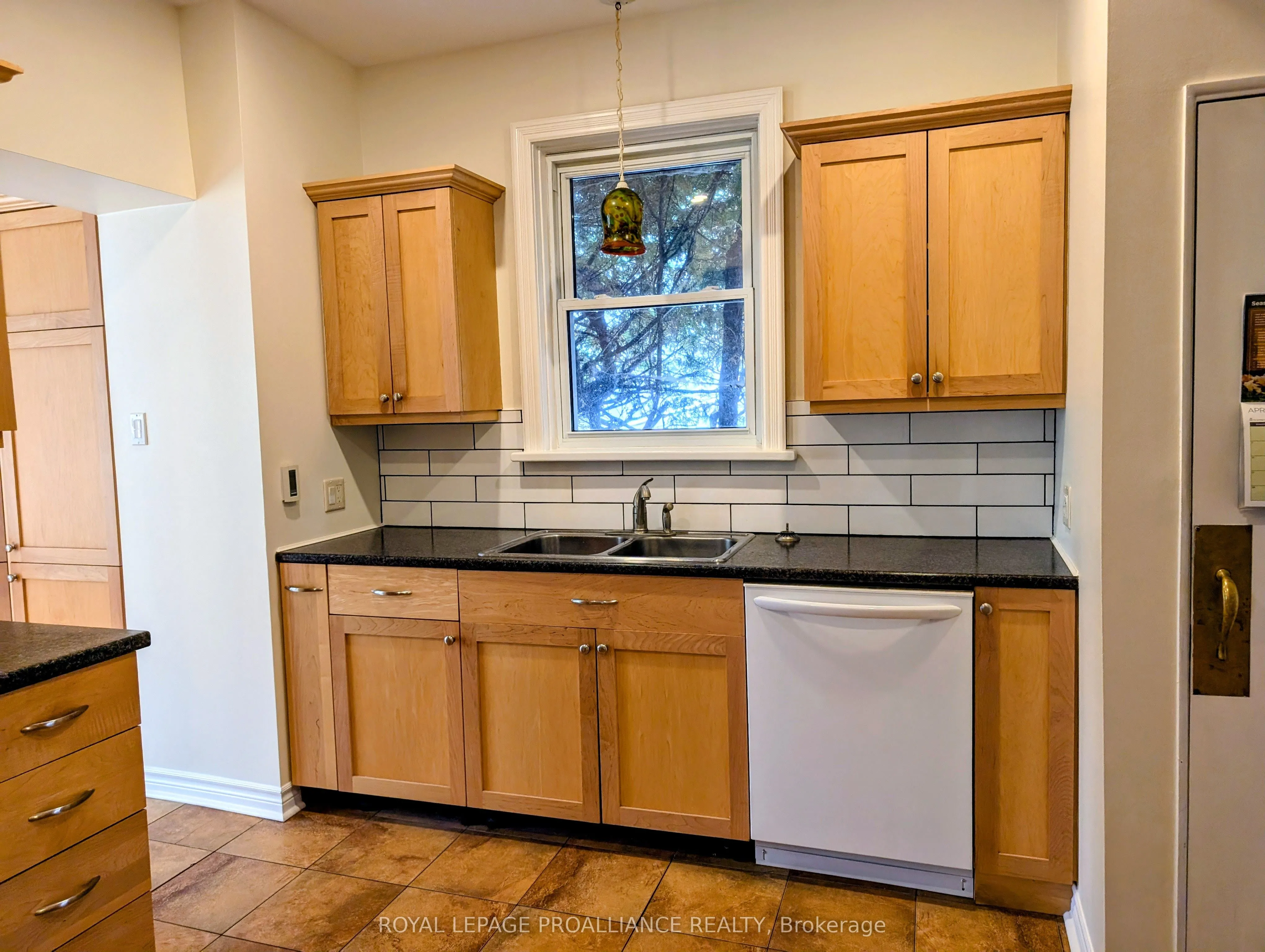 415 Dublin Street, #Main