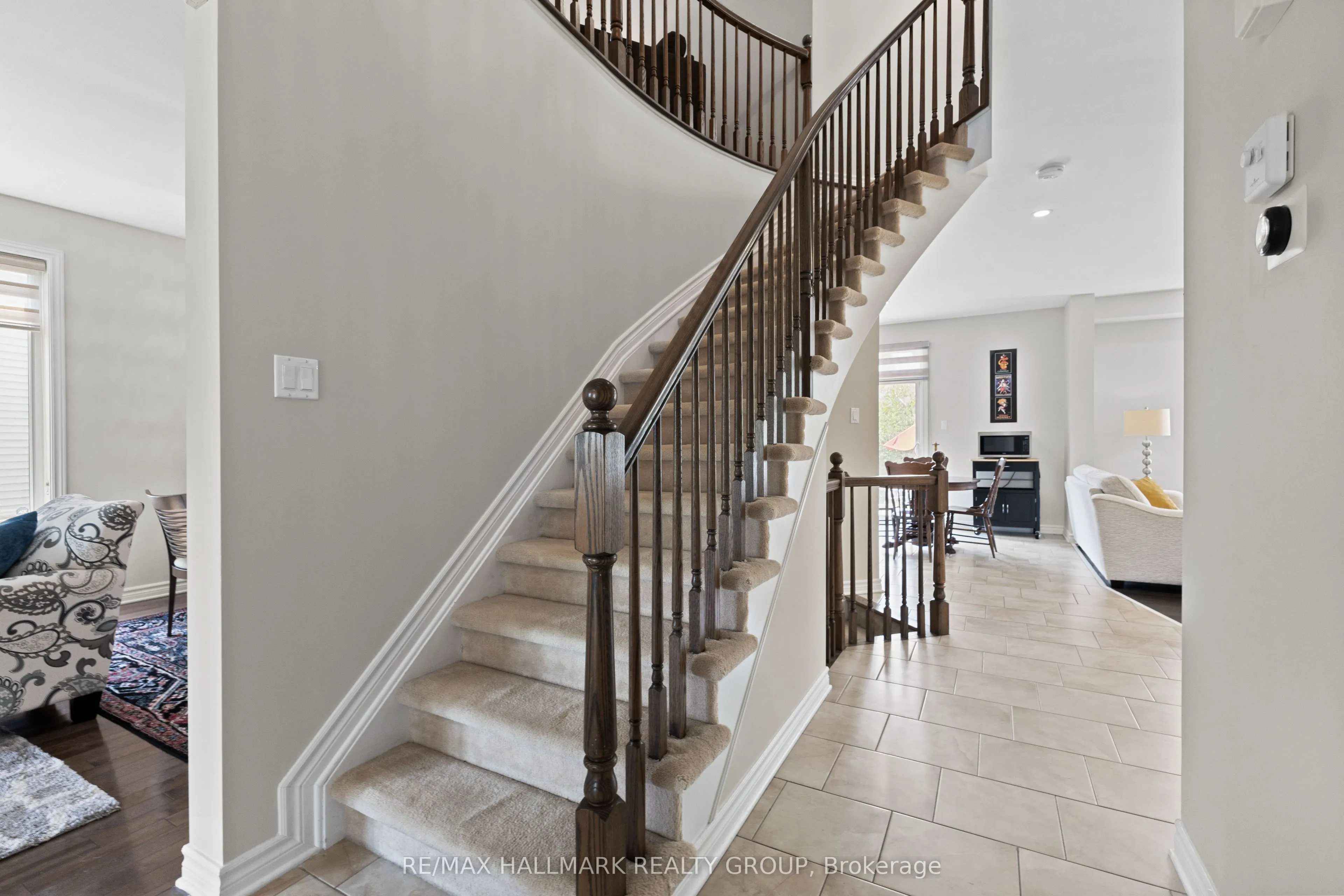 112 Gracewood Crescent