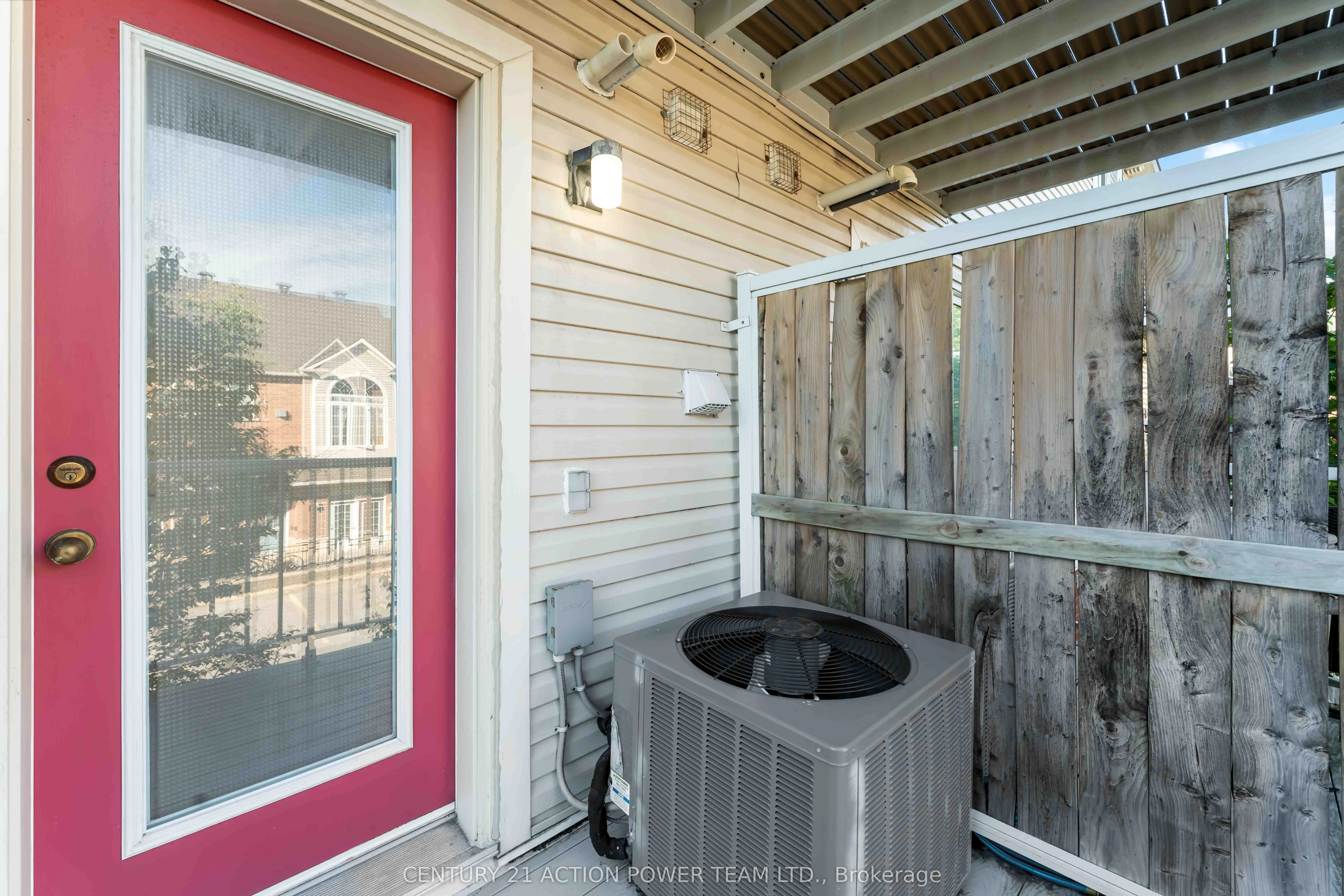123 Gatestone Private, #13