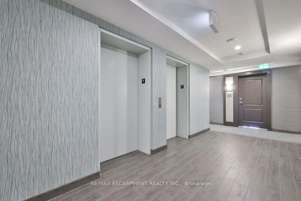 450 DUNDAS Street E, #607