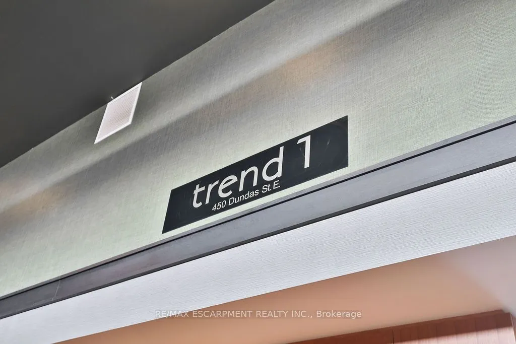 450 DUNDAS Street E, #607