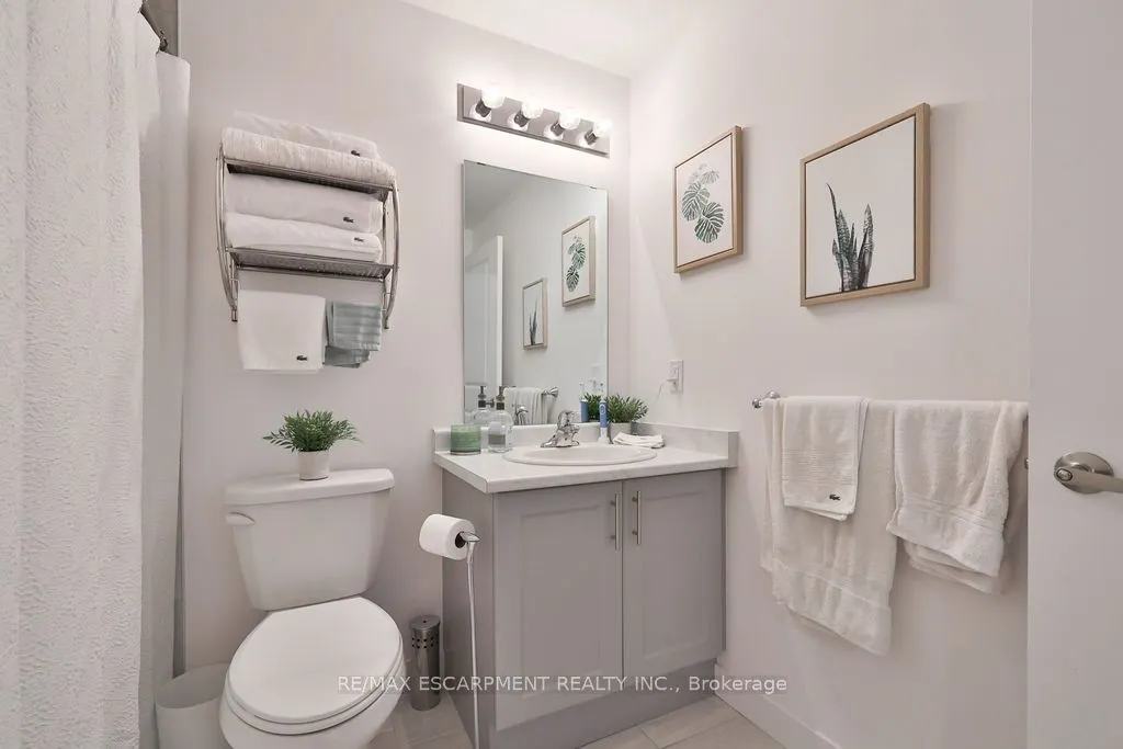 450 DUNDAS Street E, #607