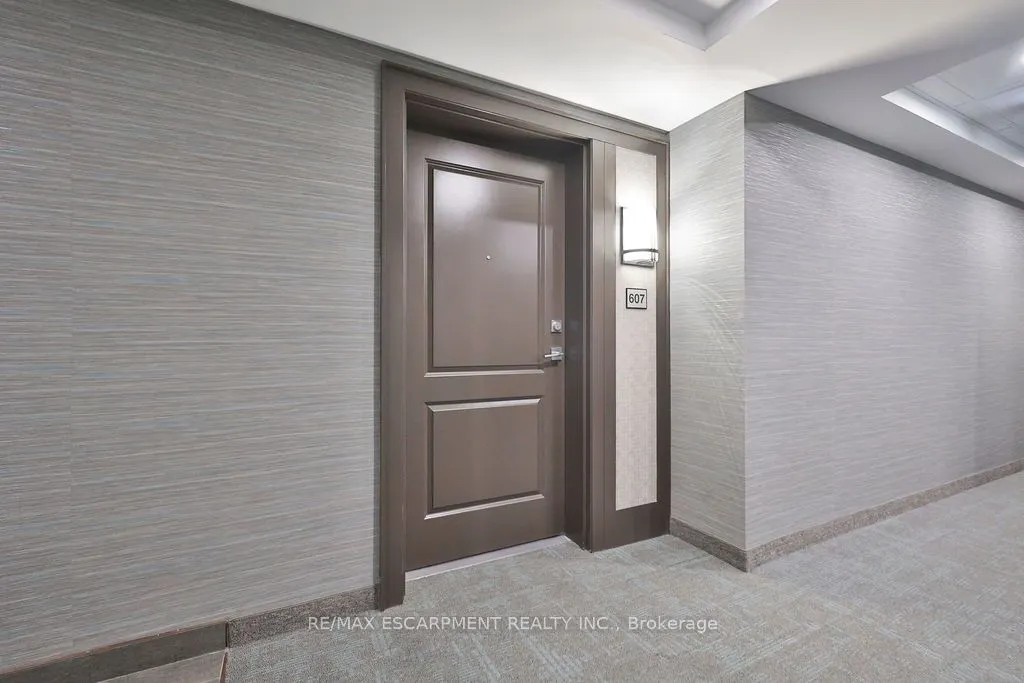 450 DUNDAS Street E, #607