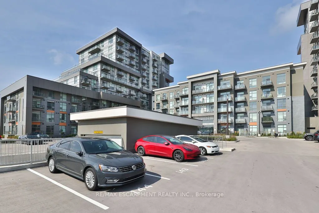 450 DUNDAS Street E, #607