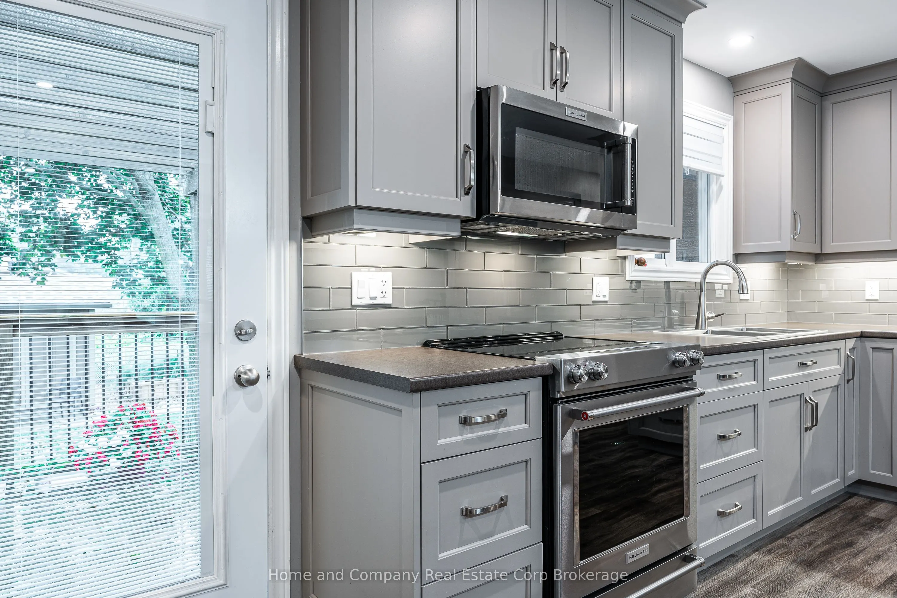 152 Kemp Crescent