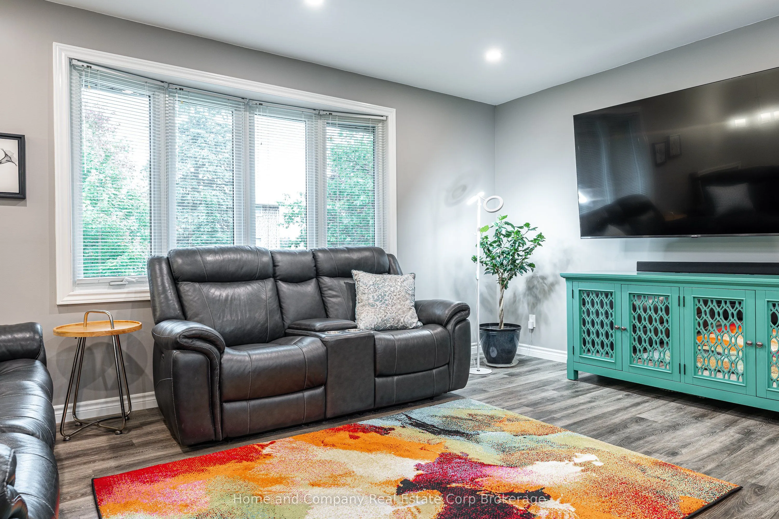 152 Kemp Crescent