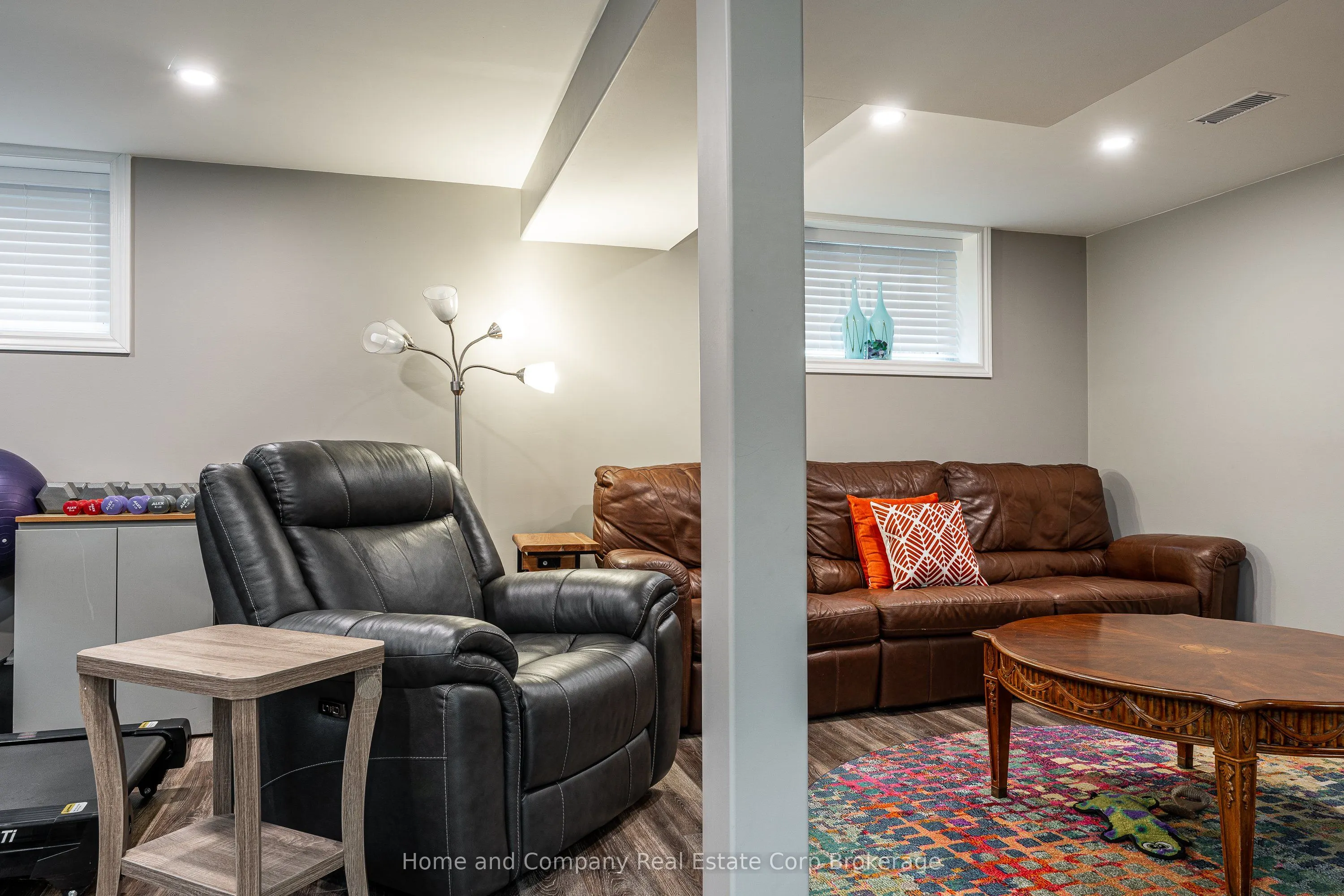 152 Kemp Crescent