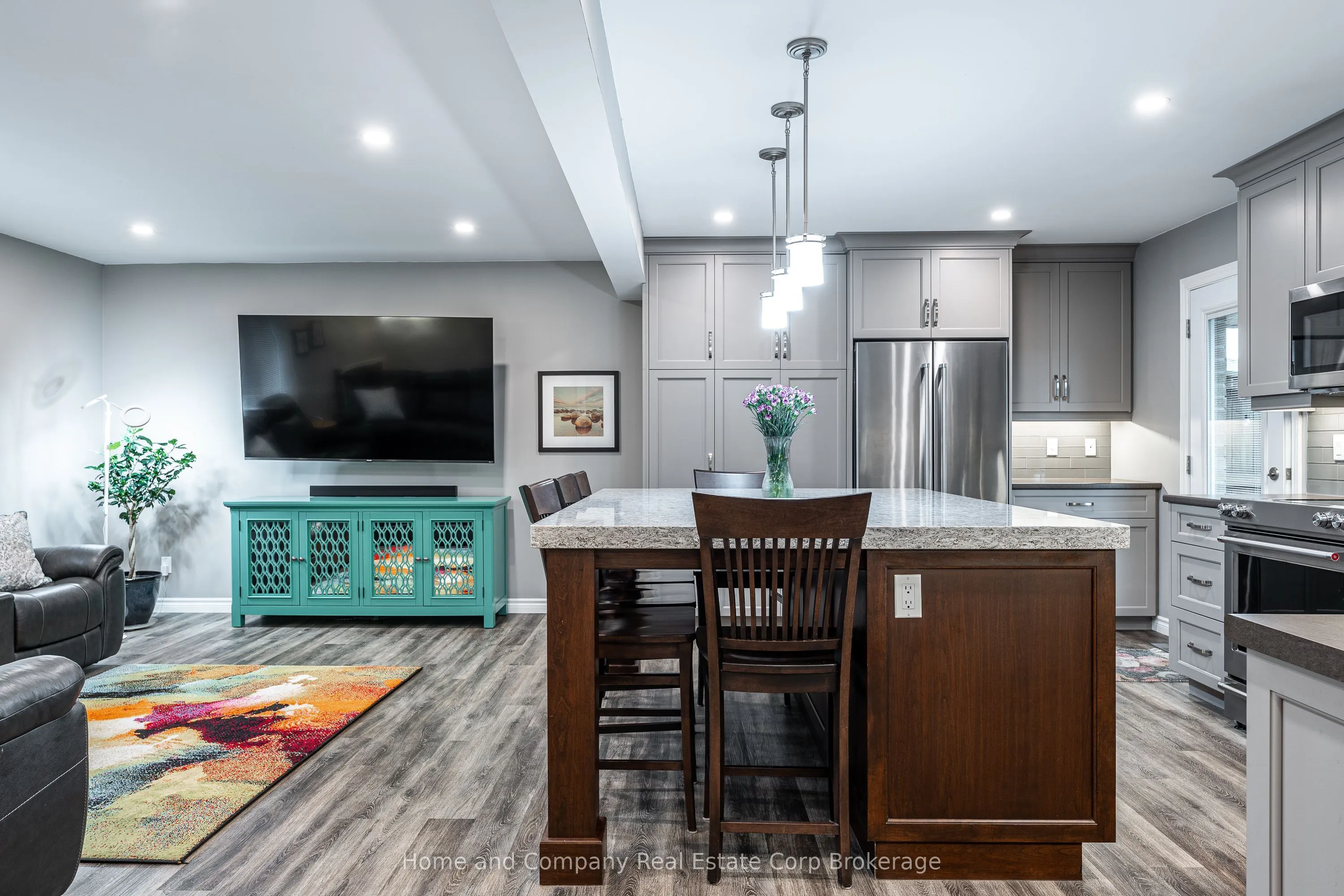152 Kemp Crescent
