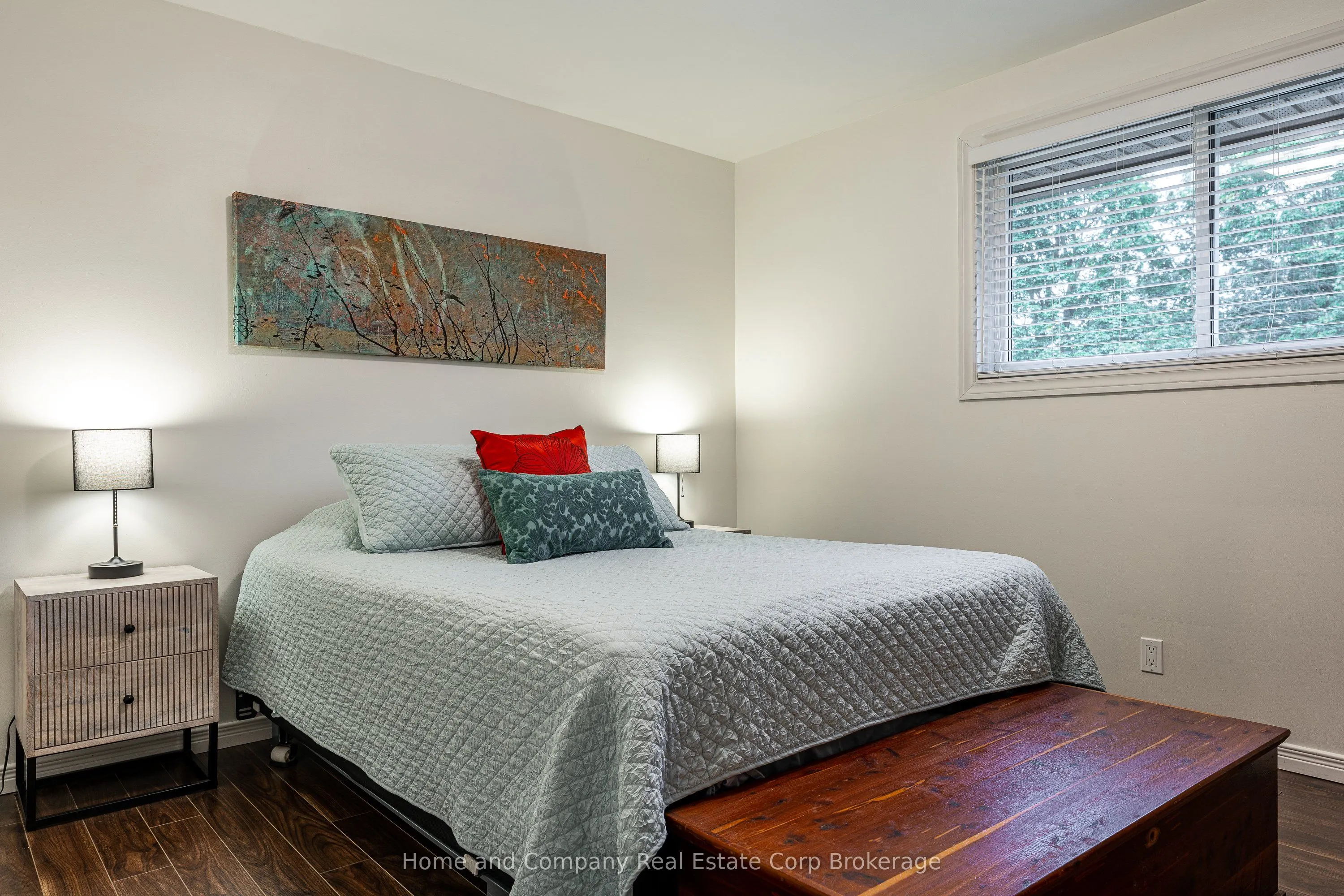 152 Kemp Crescent