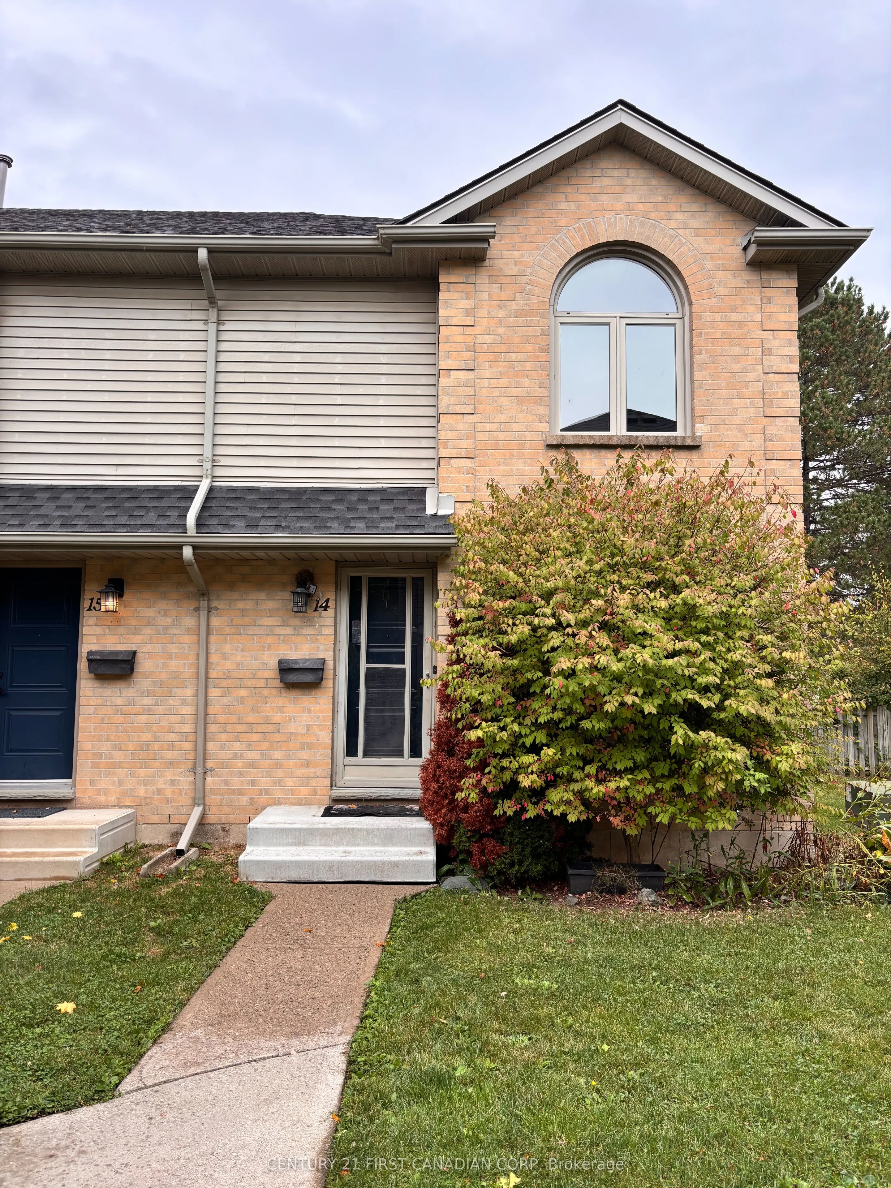 925 Lawson Road, #14