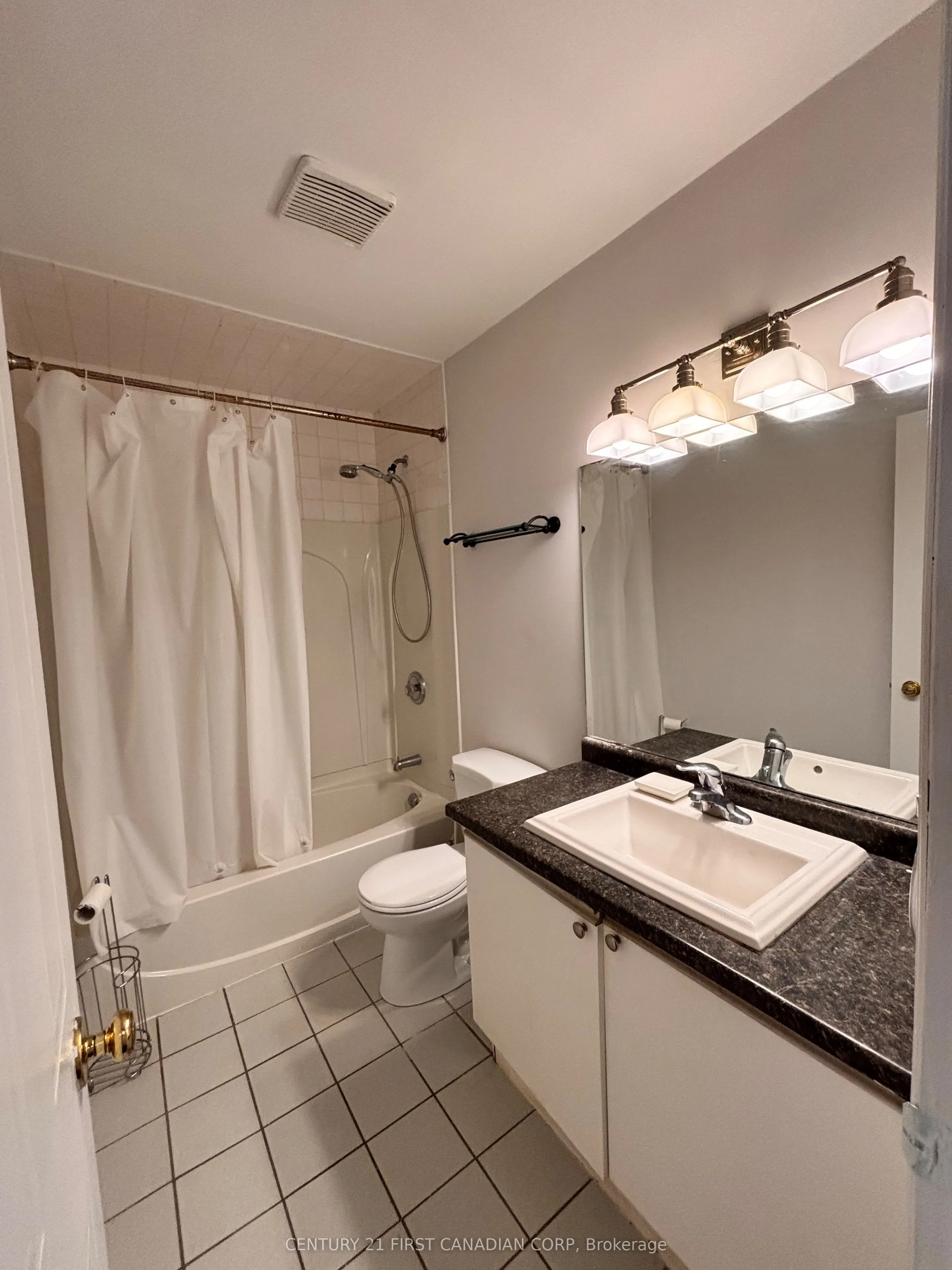 925 Lawson Road, #14