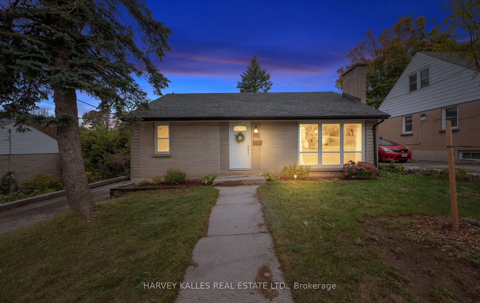112 DUMBLE Avenue