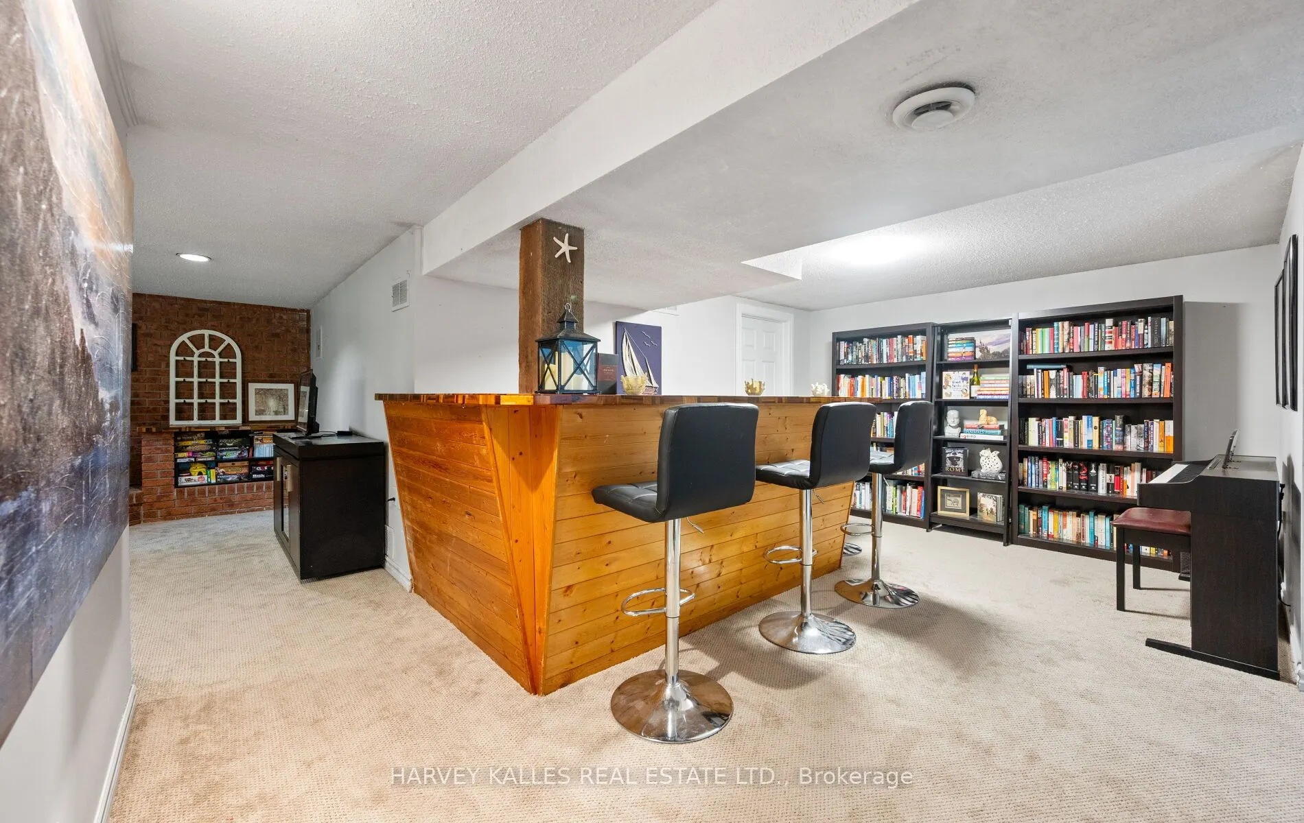 112 DUMBLE Avenue