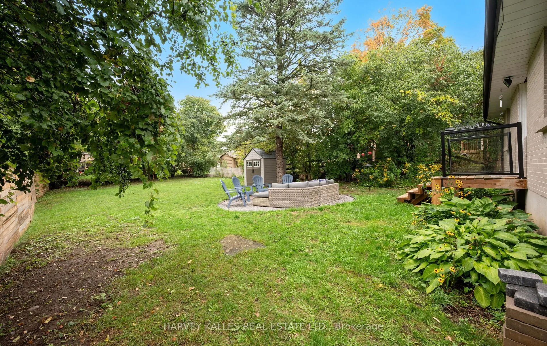 112 DUMBLE Avenue