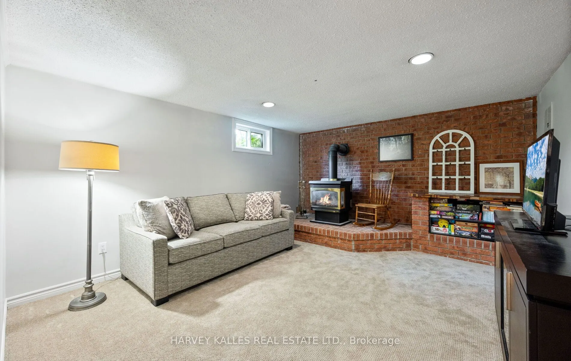 112 DUMBLE Avenue