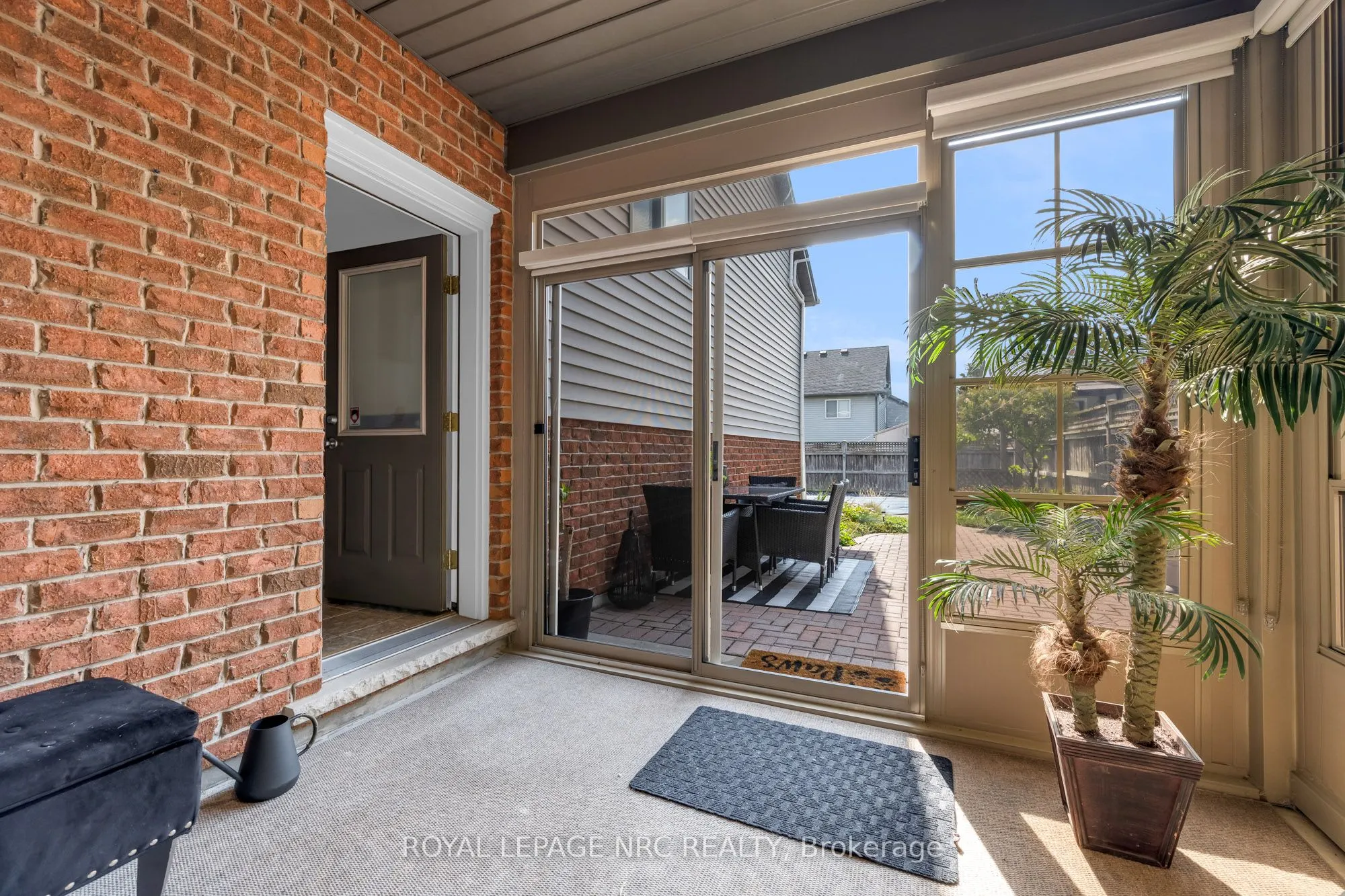 10 Montrose Street