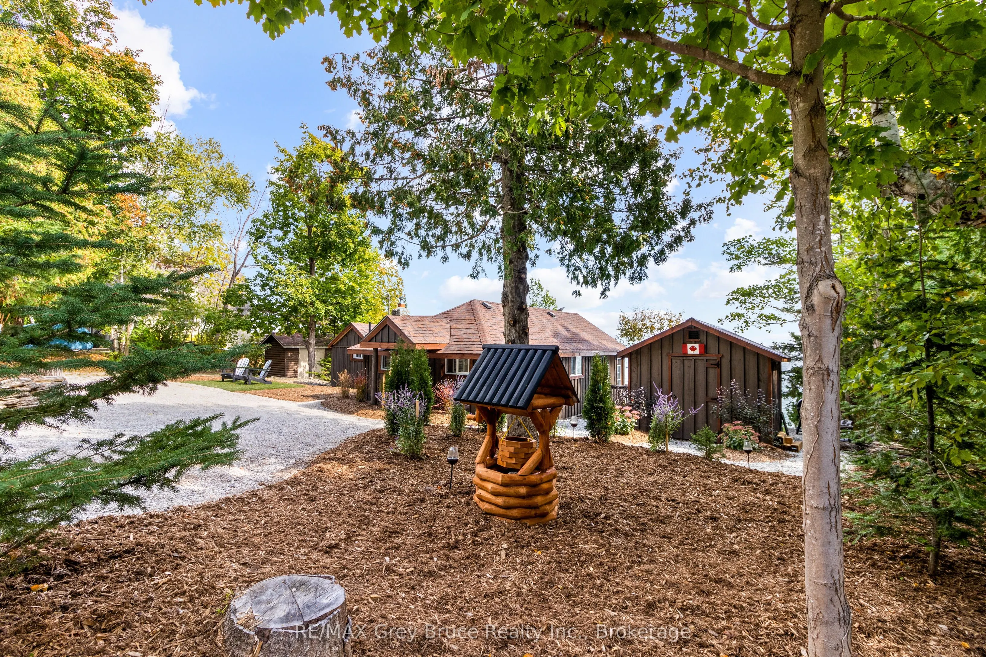 1132 Dyers Bay Road