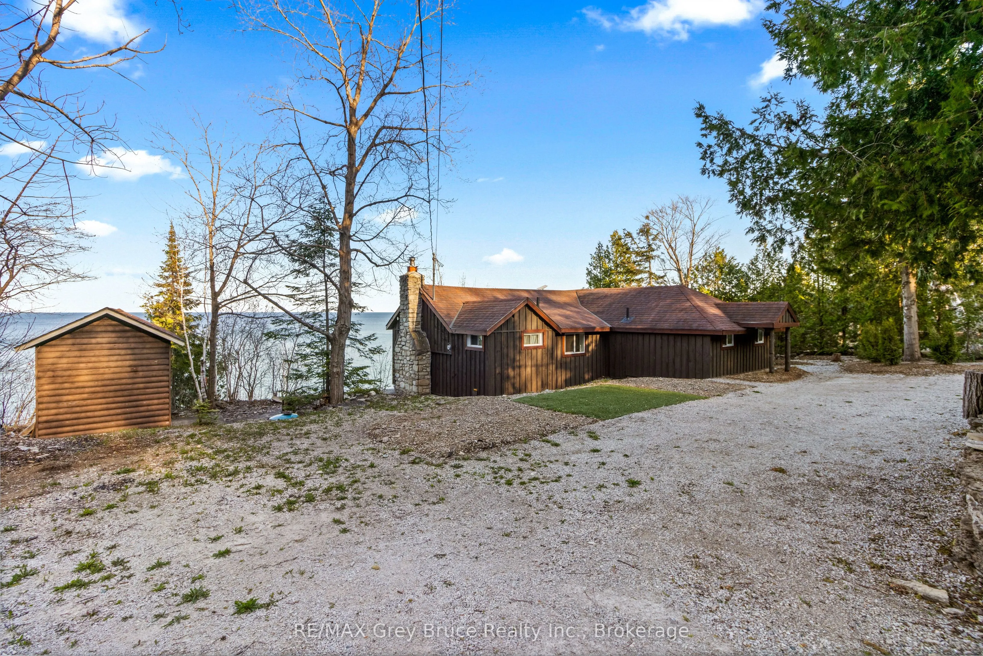 1132 Dyers Bay Road