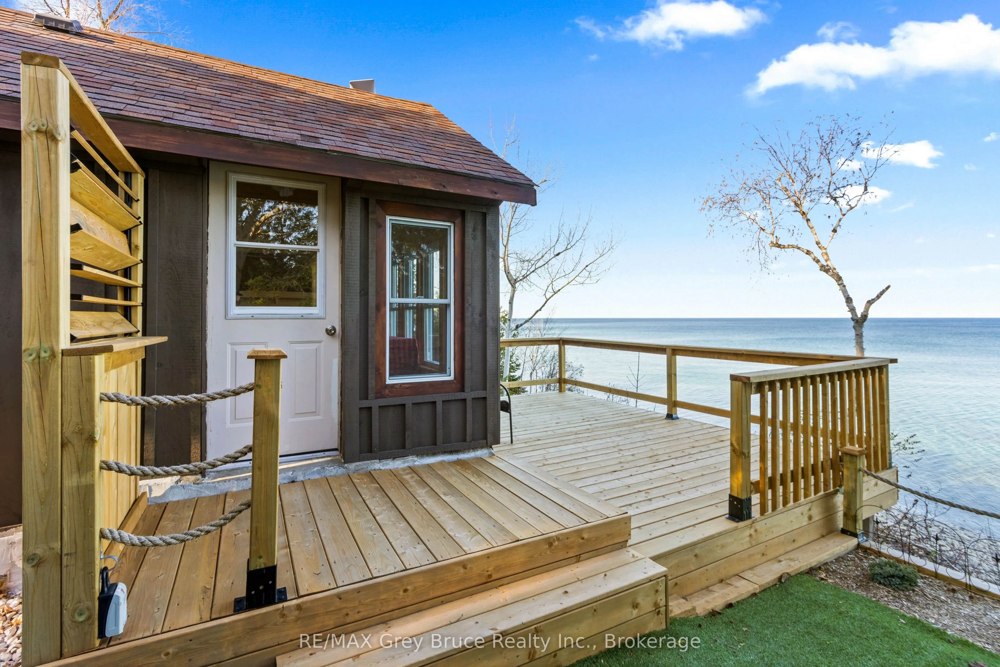 1132 Dyers Bay Road