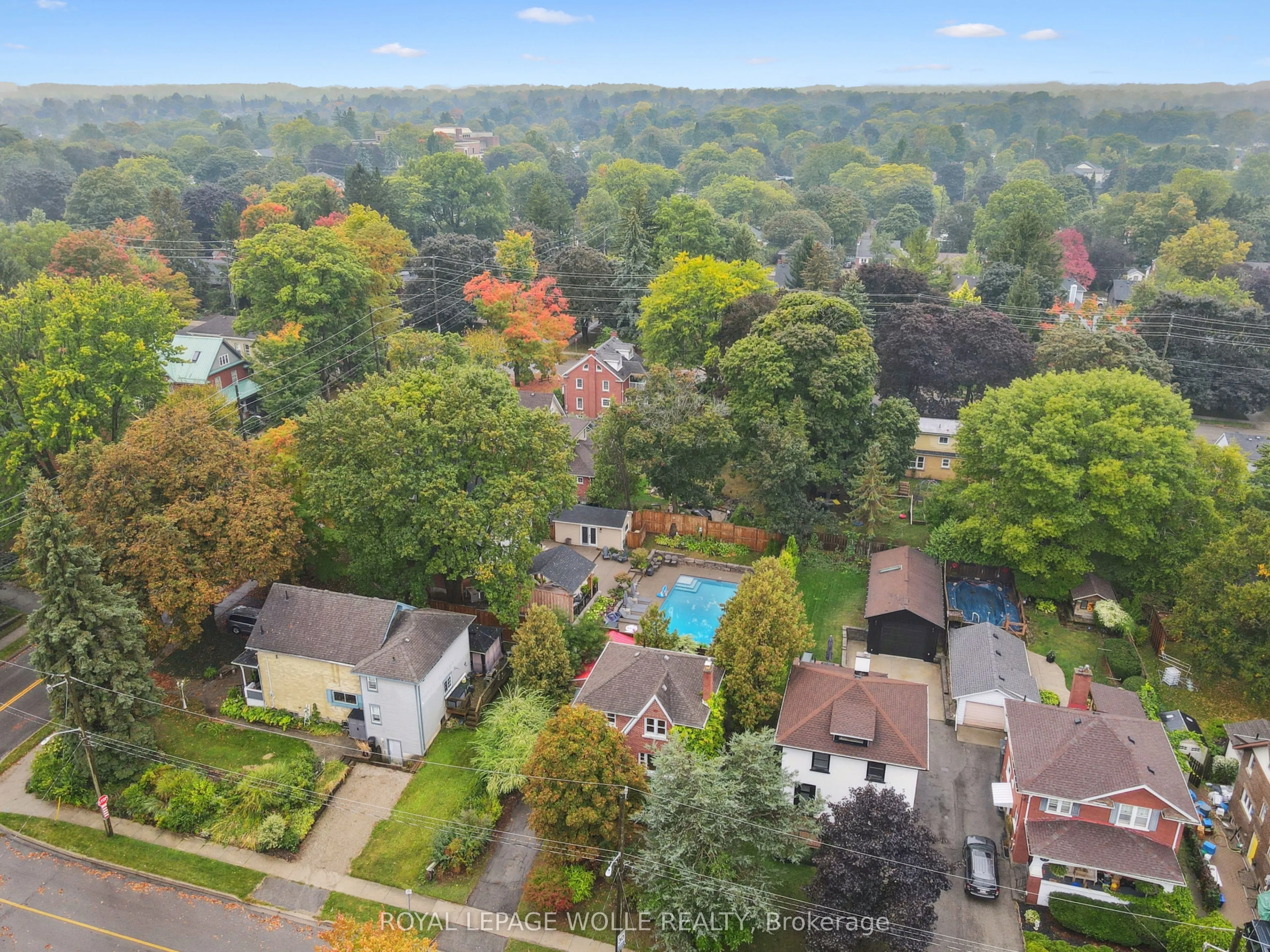 103 Dunbar Road S