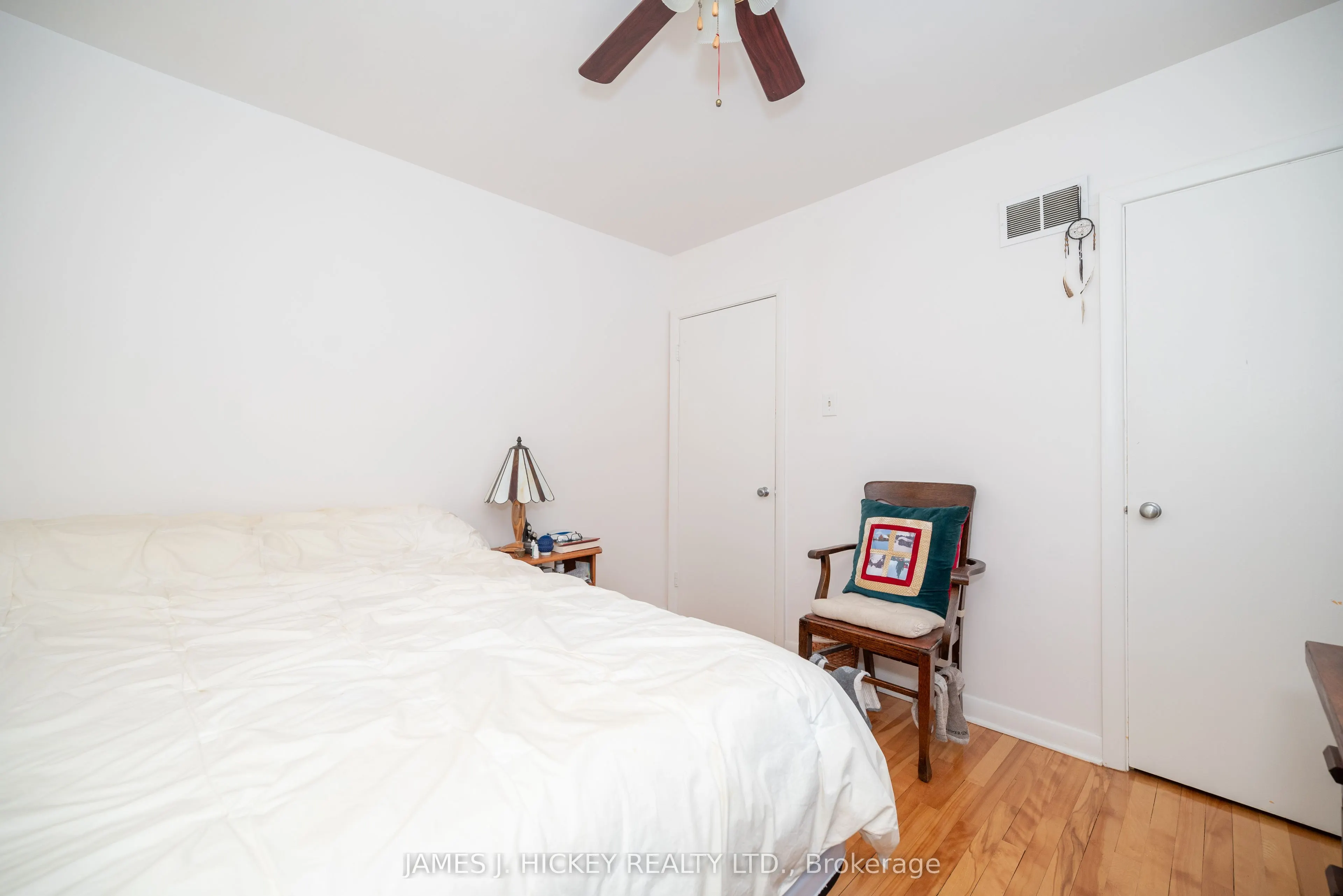8 Tweedsmuir Place