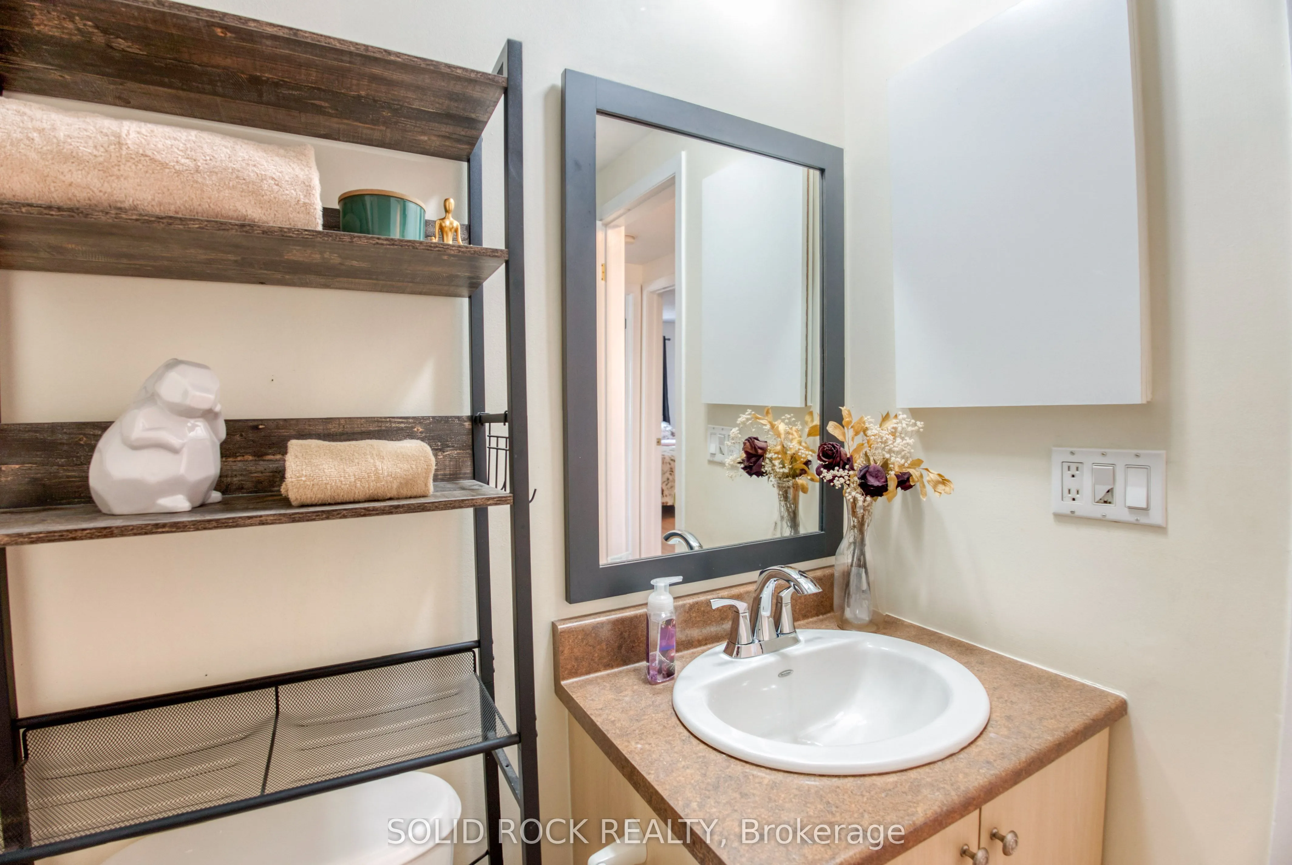 463 Canotia Place, #12