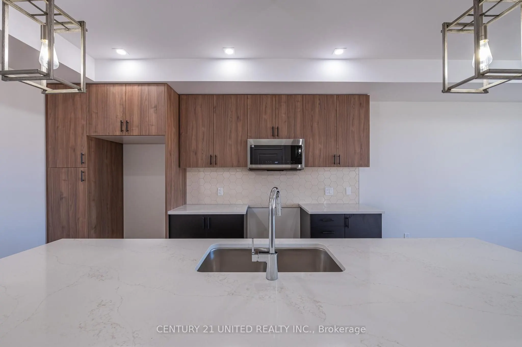 305 Mullighan Gardens