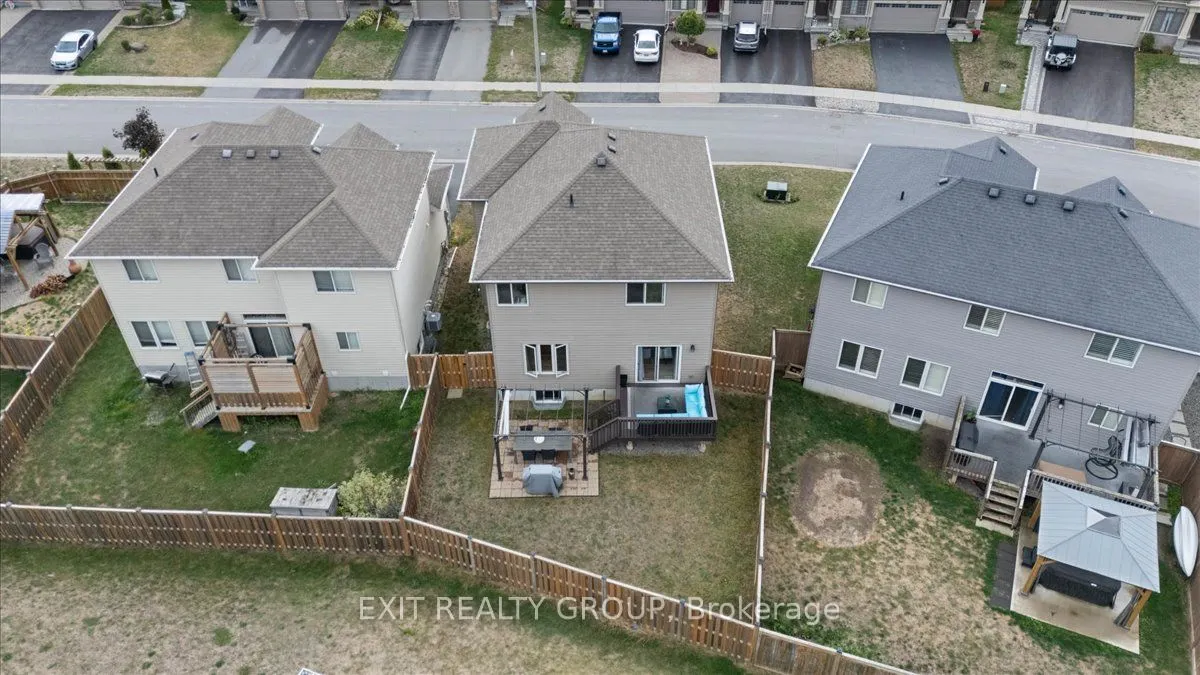 82 Mountain Ash Drive