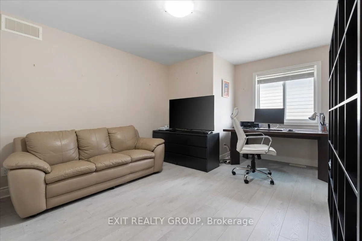 82 Mountain Ash Drive