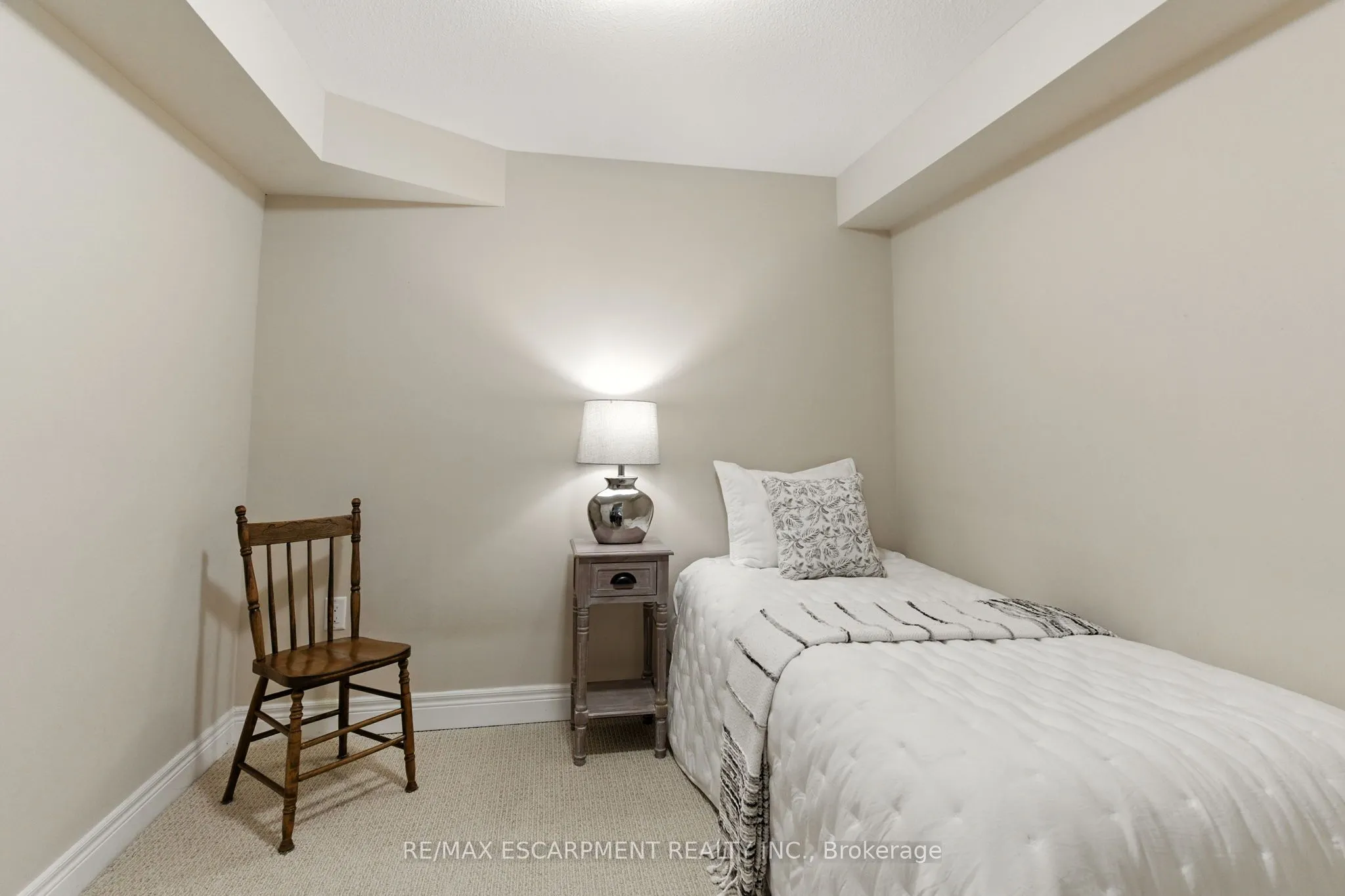 4 Burgundy Grove, #76