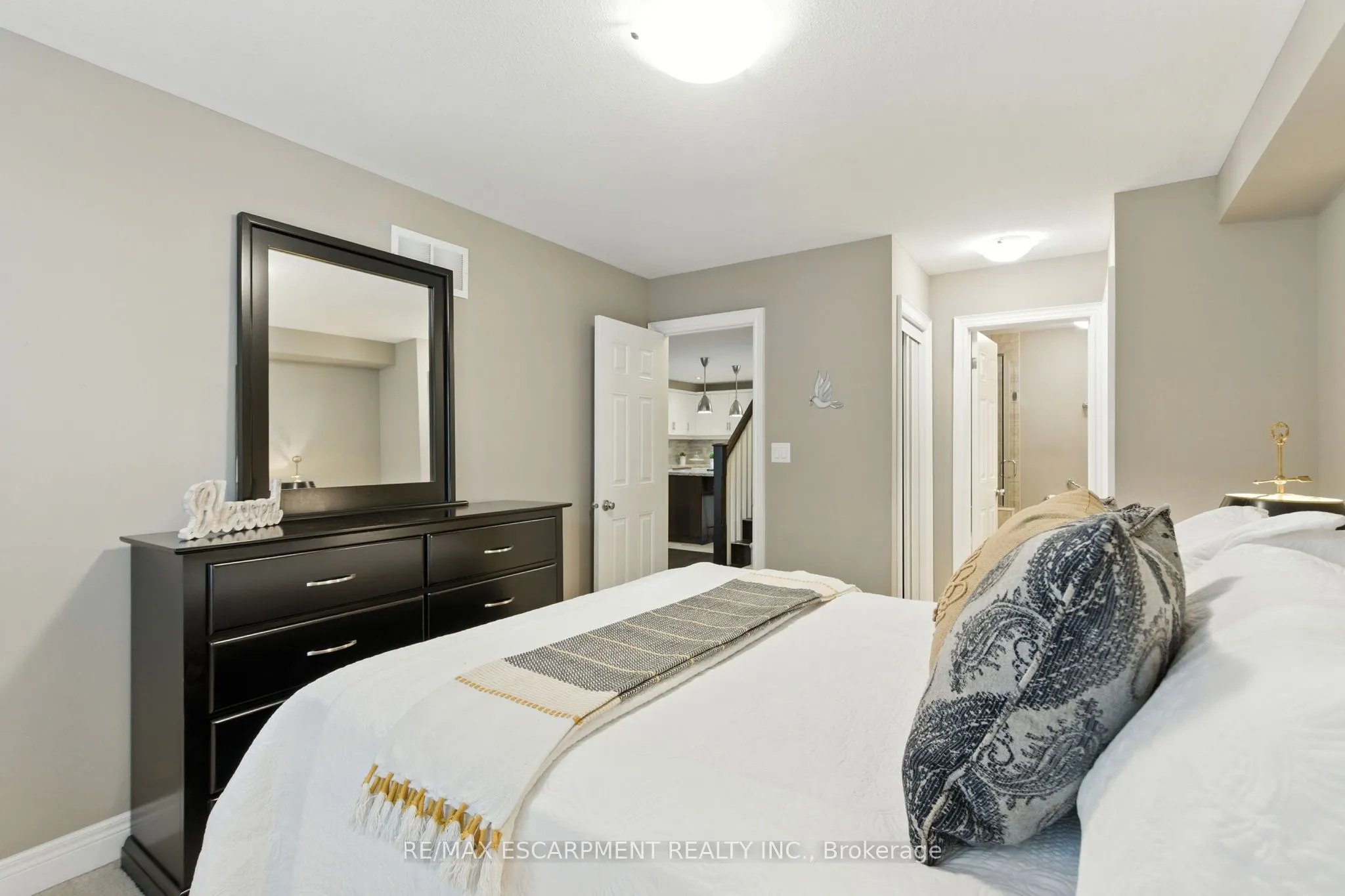 4 Burgundy Grove, #76