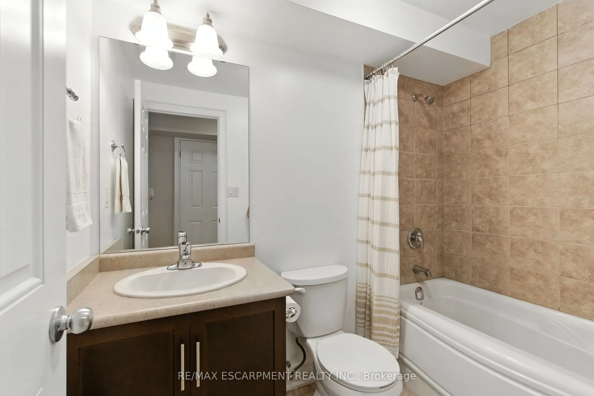 4 Burgundy Grove, #76