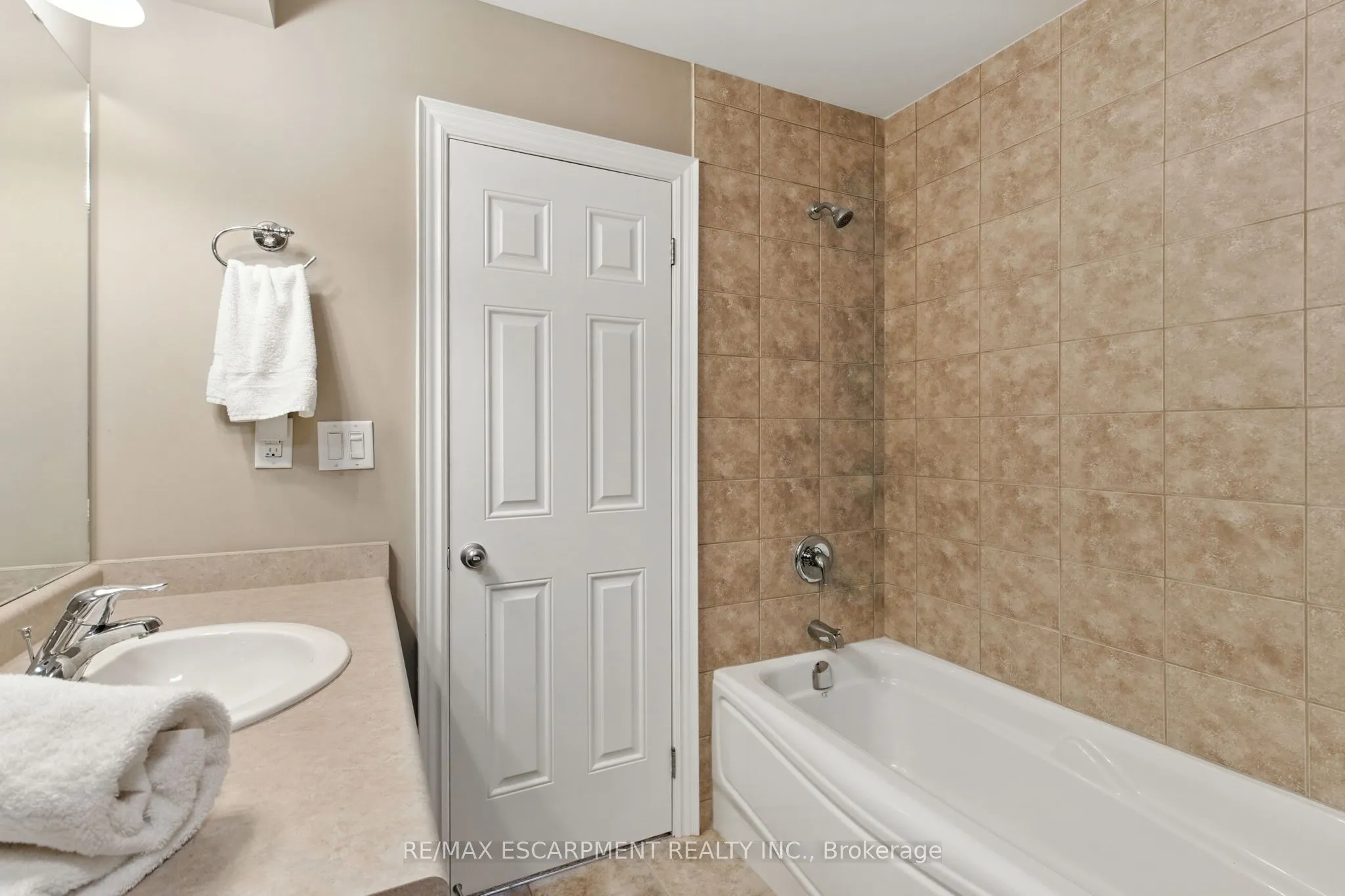4 Burgundy Grove, #76