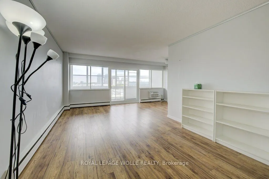 45 Westmount Road N, #602