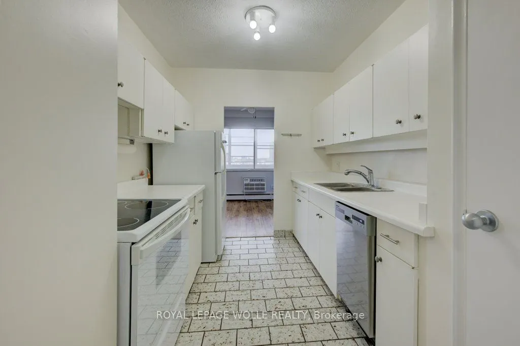 45 Westmount Road N, #602