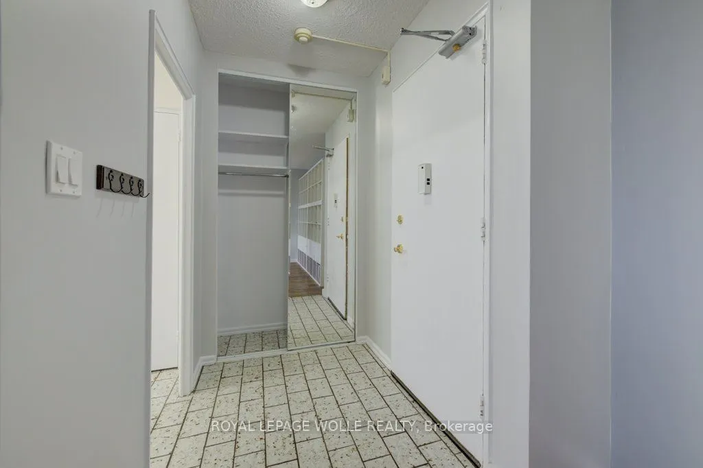 45 Westmount Road N, #602